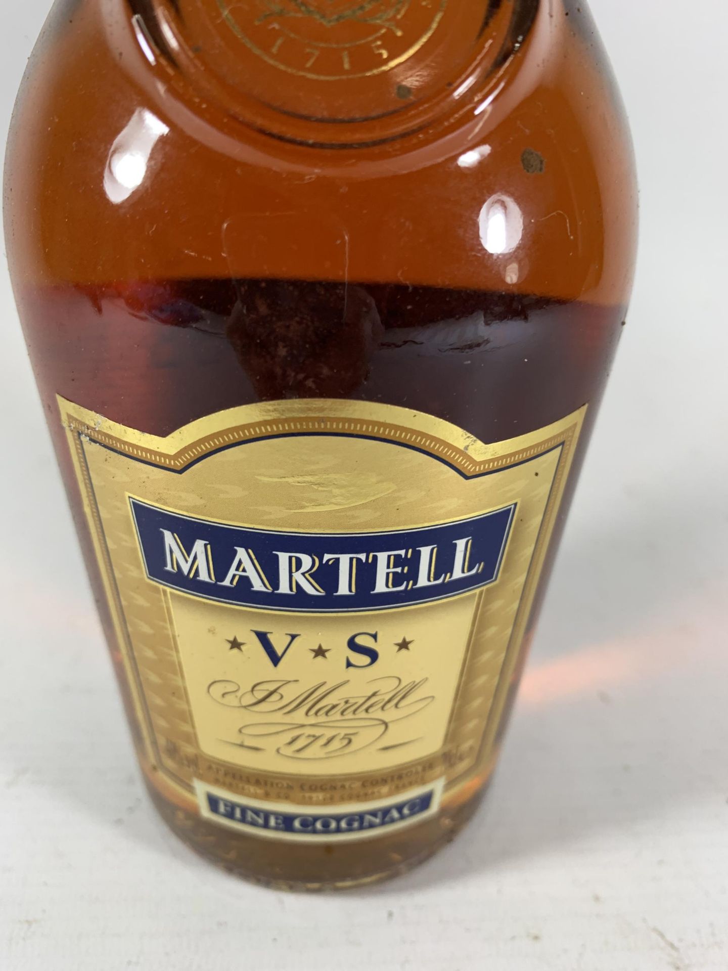 1 X 70CL BOTTLE - MARTELL VS FINE COGNAC - Image 2 of 3