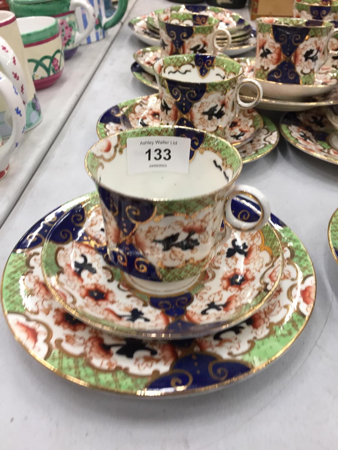 A COLLECTION OF VINTAGE ROYAL STAFFORD CUPS, SAUCERS AND SIDE PLATES - Image 3 of 4