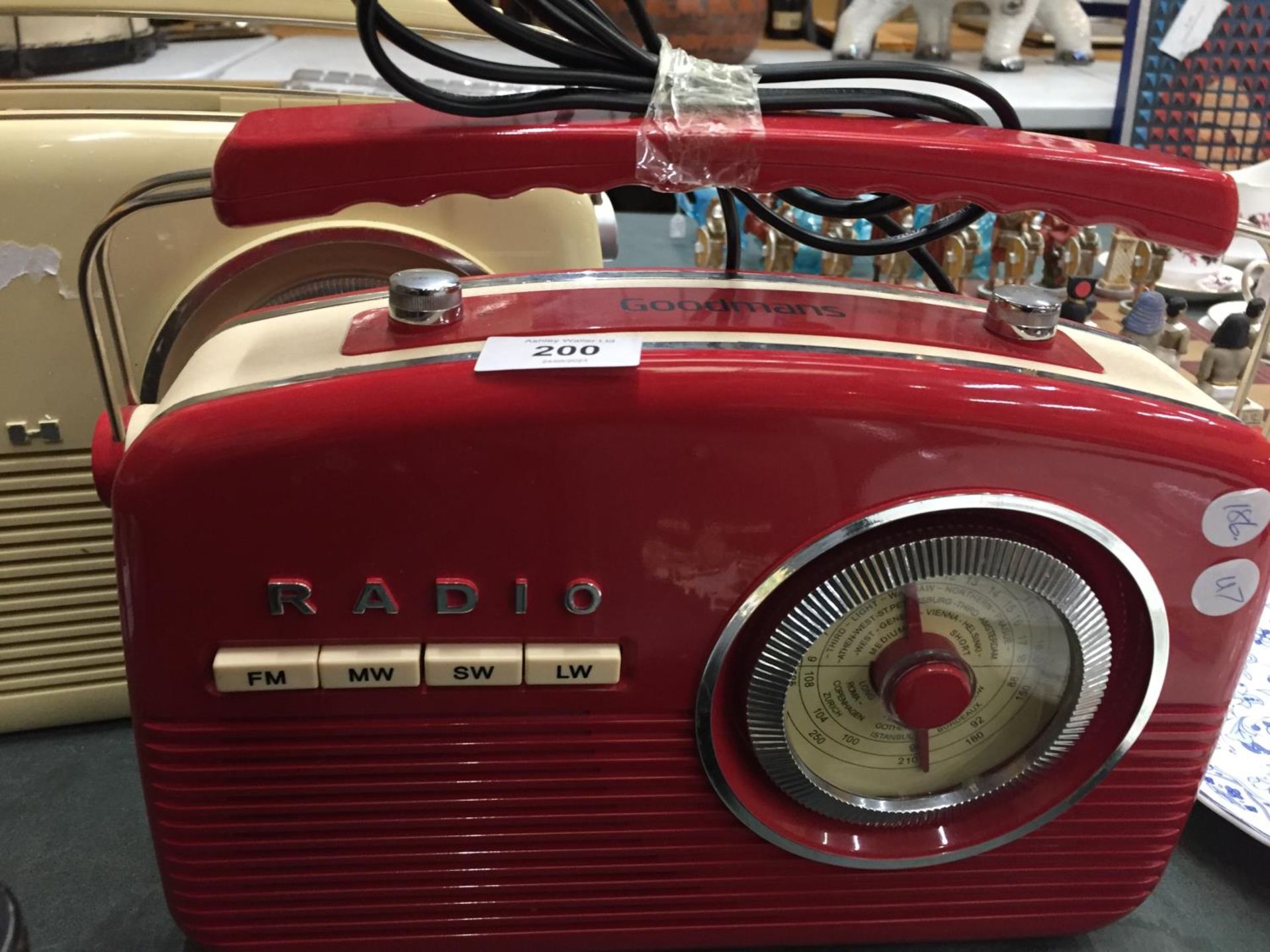 TWO VINTAGE RADIOS TO INCLUDE A BUSH AND GOODMANS - Image 2 of 5