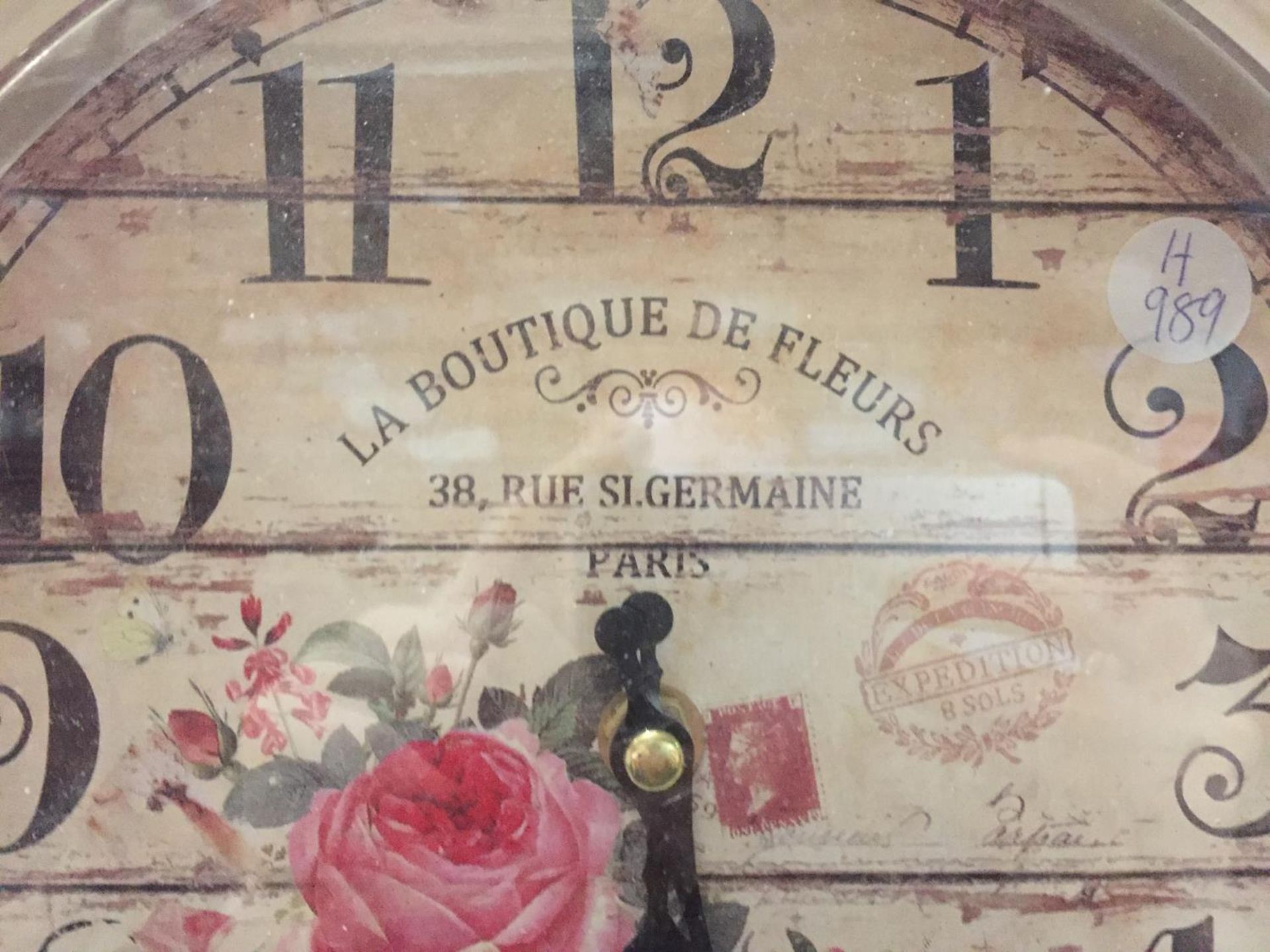 A VINTAGE STYLE 'LA BOUTIQUE DE FLEURS' WALL CLOCK - Image 2 of 2