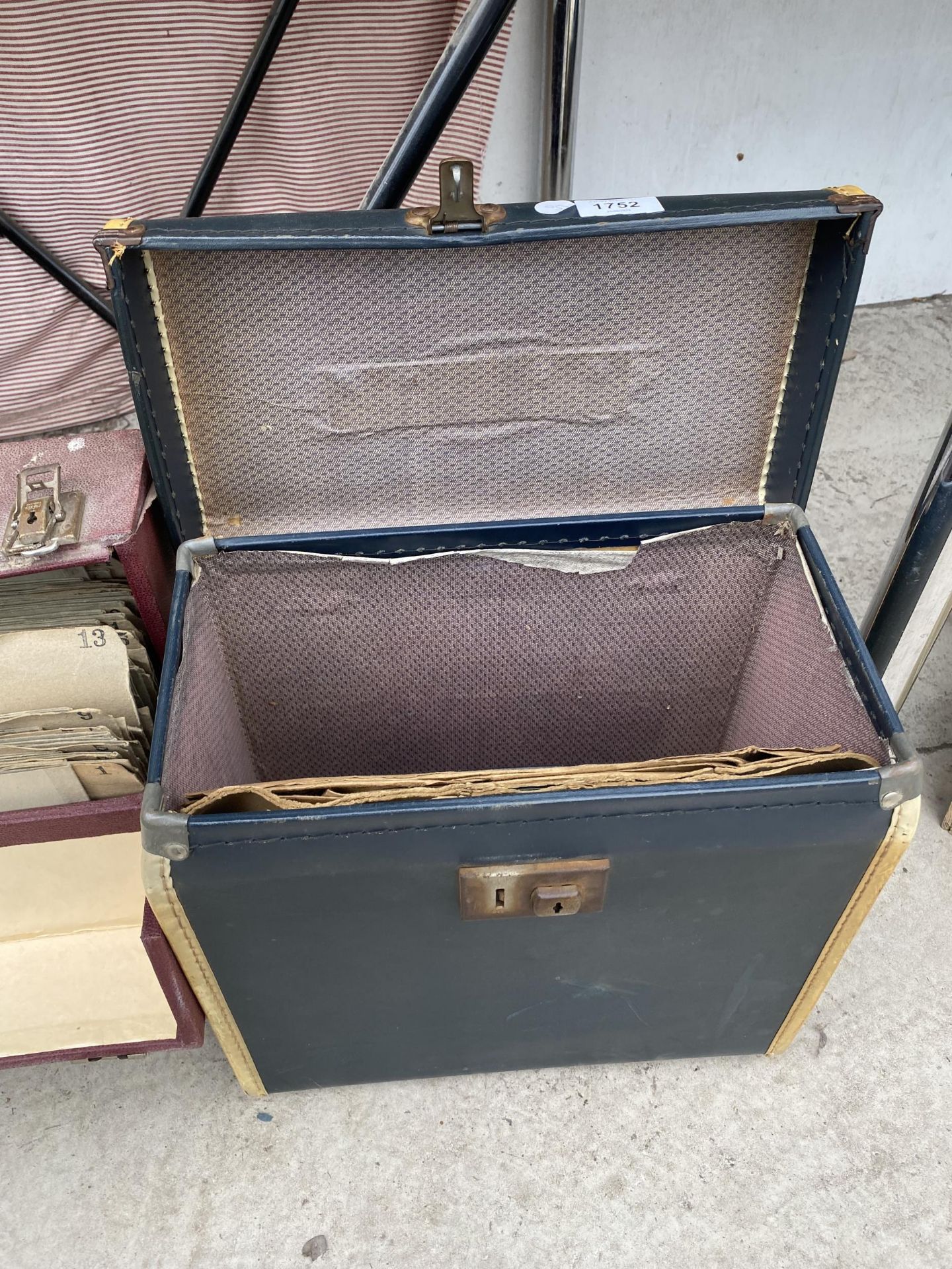 TWO VINYL RECORD CARRY CASES AND 78' RECORDS - Image 2 of 3