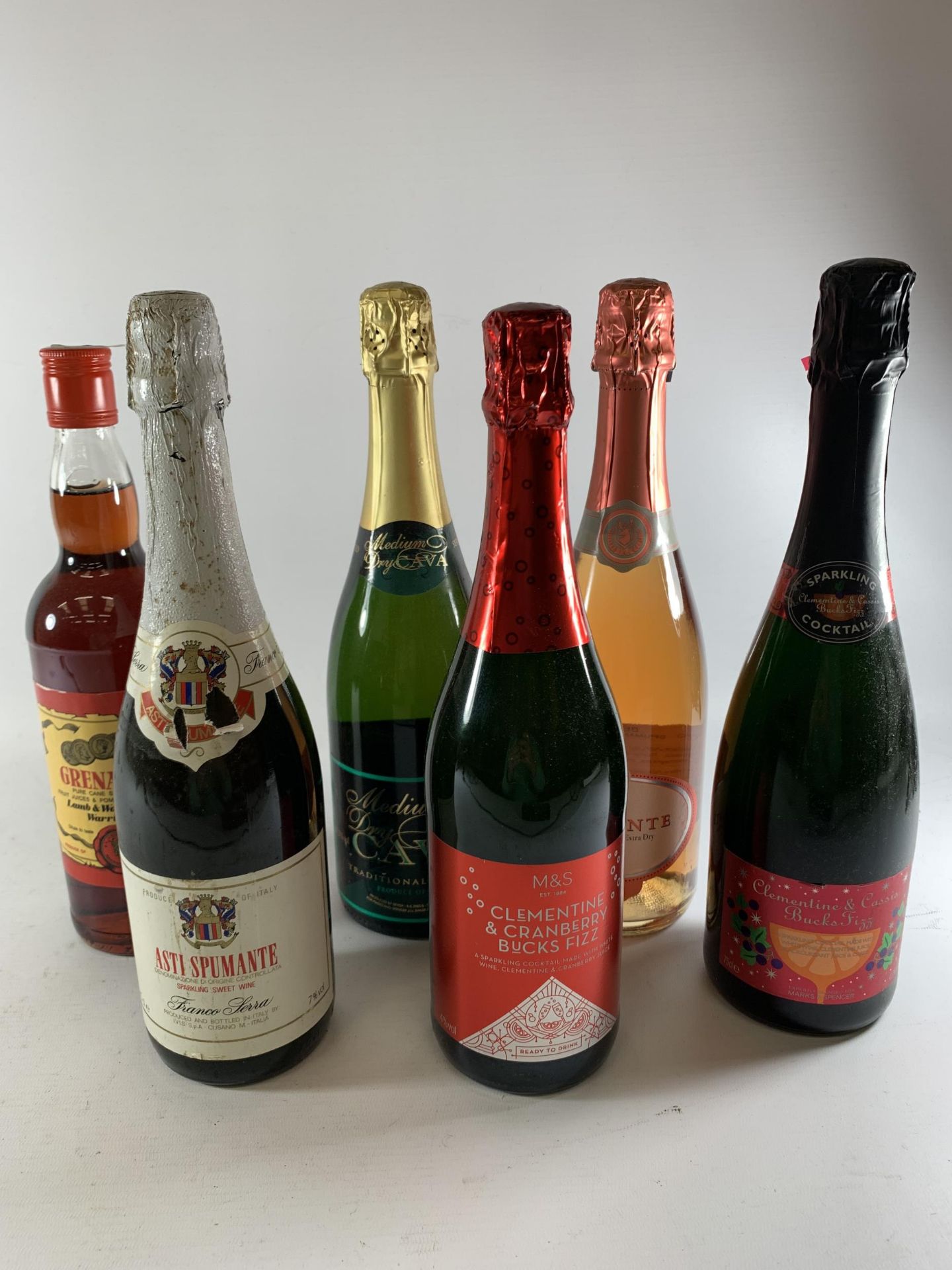 6 X MIXED BOTTLES - ASTI SPUMANTE, CAVA ETC