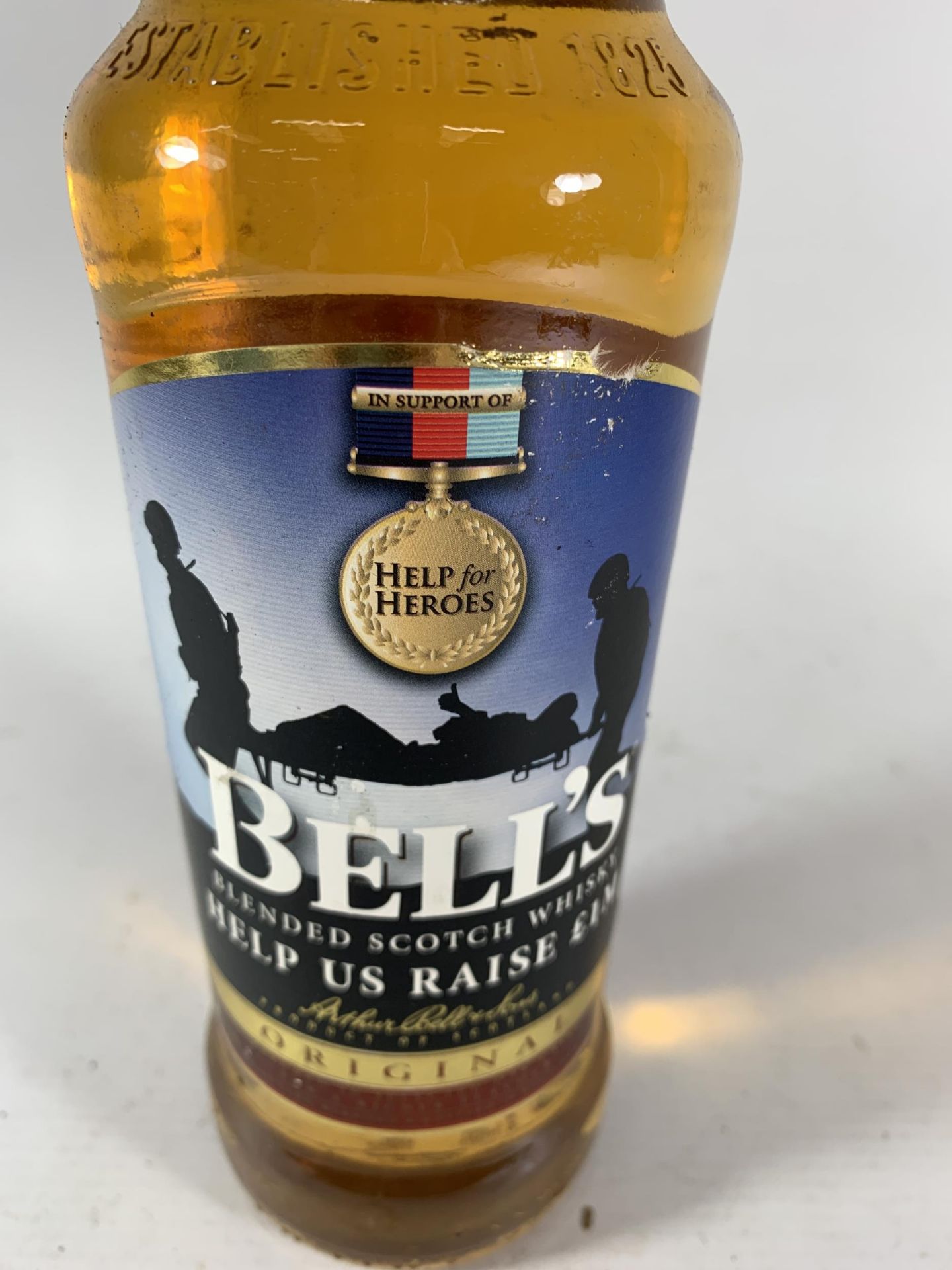 1 X 70CL BOTTLE - BELLS HELP FOR HEROES BLENDED SCOTCH WHISKY - Image 2 of 3