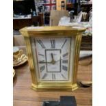 A BRASS MANTLE CARRIAGE CLOCK HEIGHT 17CM