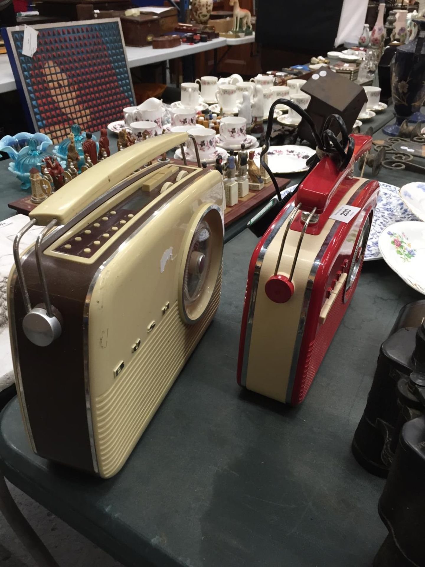 TWO VINTAGE RADIOS TO INCLUDE A BUSH AND GOODMANS - Image 4 of 5