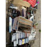 AN ASSORTMENT OF HOUSEHOLD CLEARANCE ITEMS TO INCLUDE BOOKS AND CERAMICS ETC