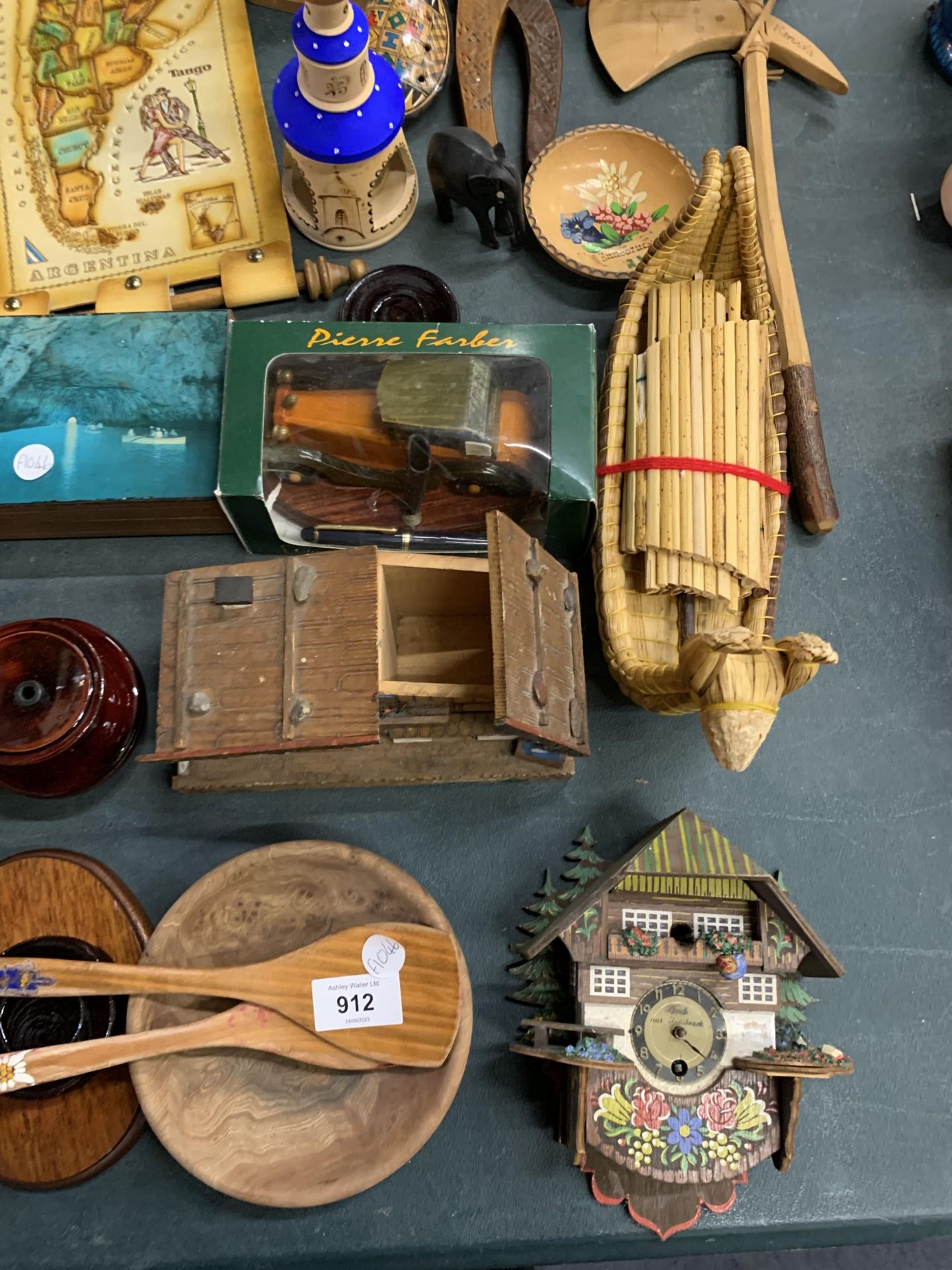 A LARGE QUANTITY OF TREEN ITEMS TO INCLUDE A BAROMETER, SWISS STYLE CLOCK AND HOUSE, A BOAT, - Image 2 of 4