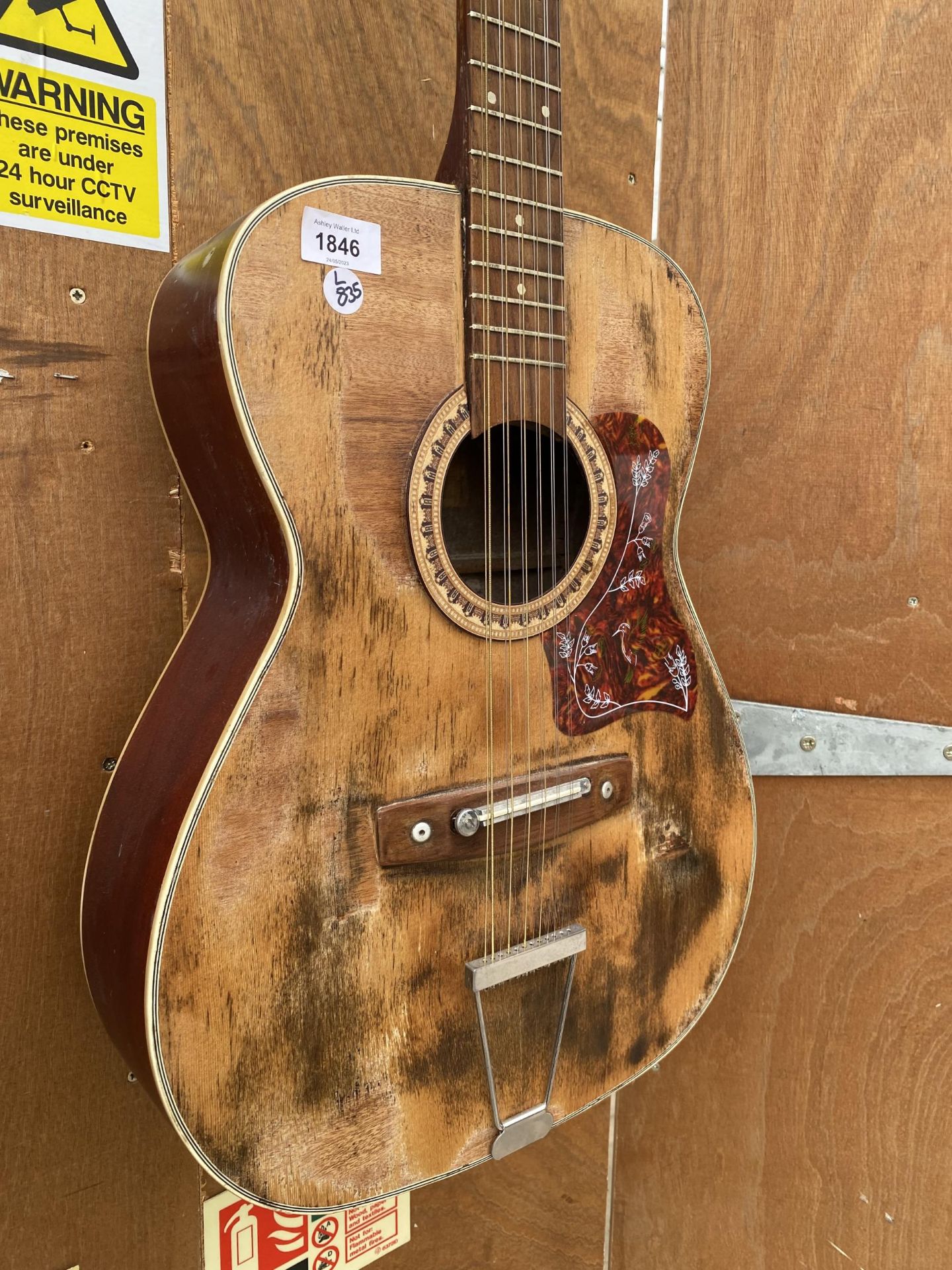 A VINTAGE MODEL N.412 ACOUSTIC GUITAR WITH TOIRTOISHELL EFFECT DESIGN - Image 2 of 5