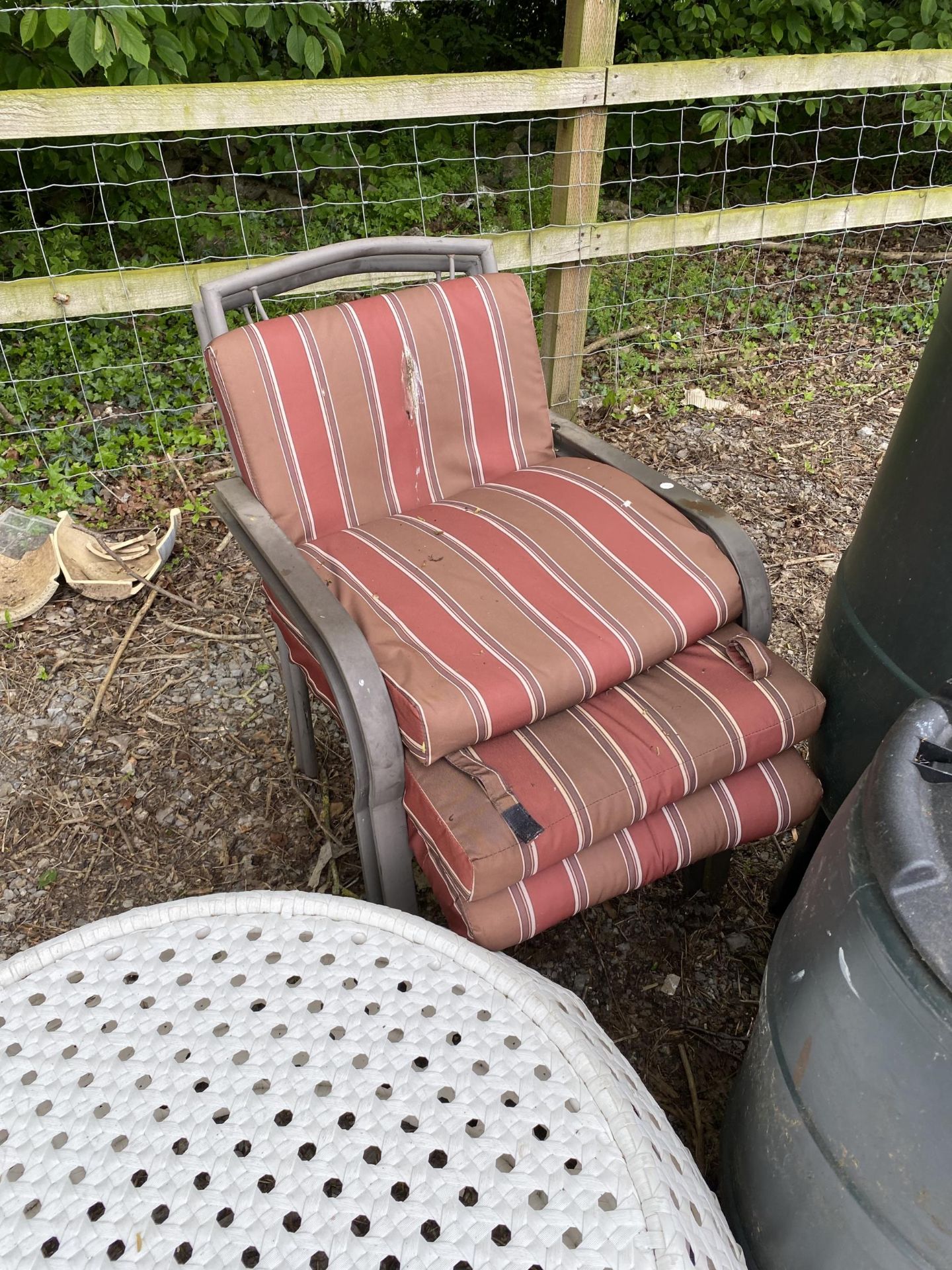 TWO WATER BUTTS, FOOTSTOOL AND CHAIRS - Image 3 of 4