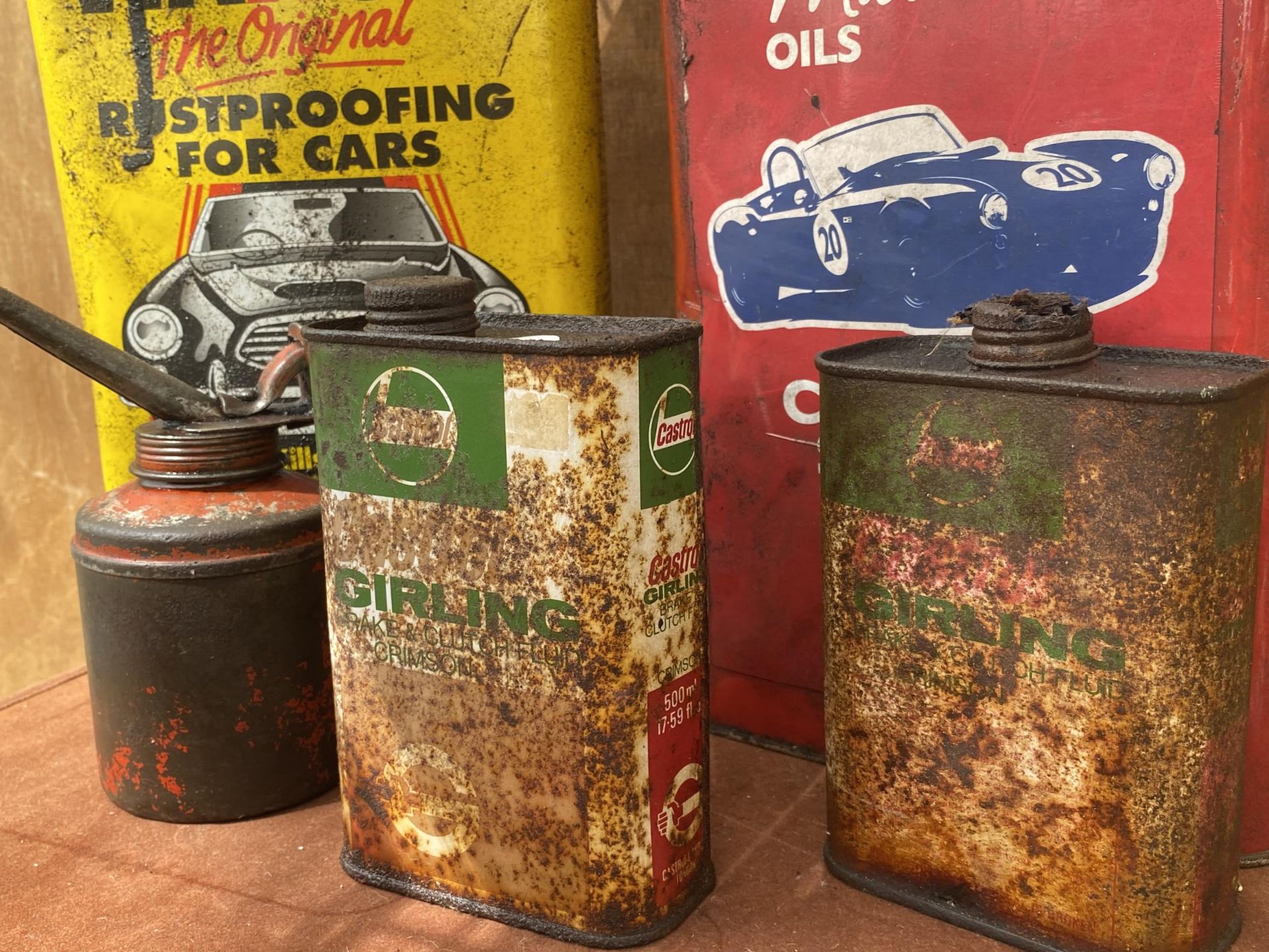 AN ASSORTMENT OF VINTAGE OIL DRUMS AND CANS TO INCLUDE CASTROL AND MILLERS ETC - Image 2 of 4