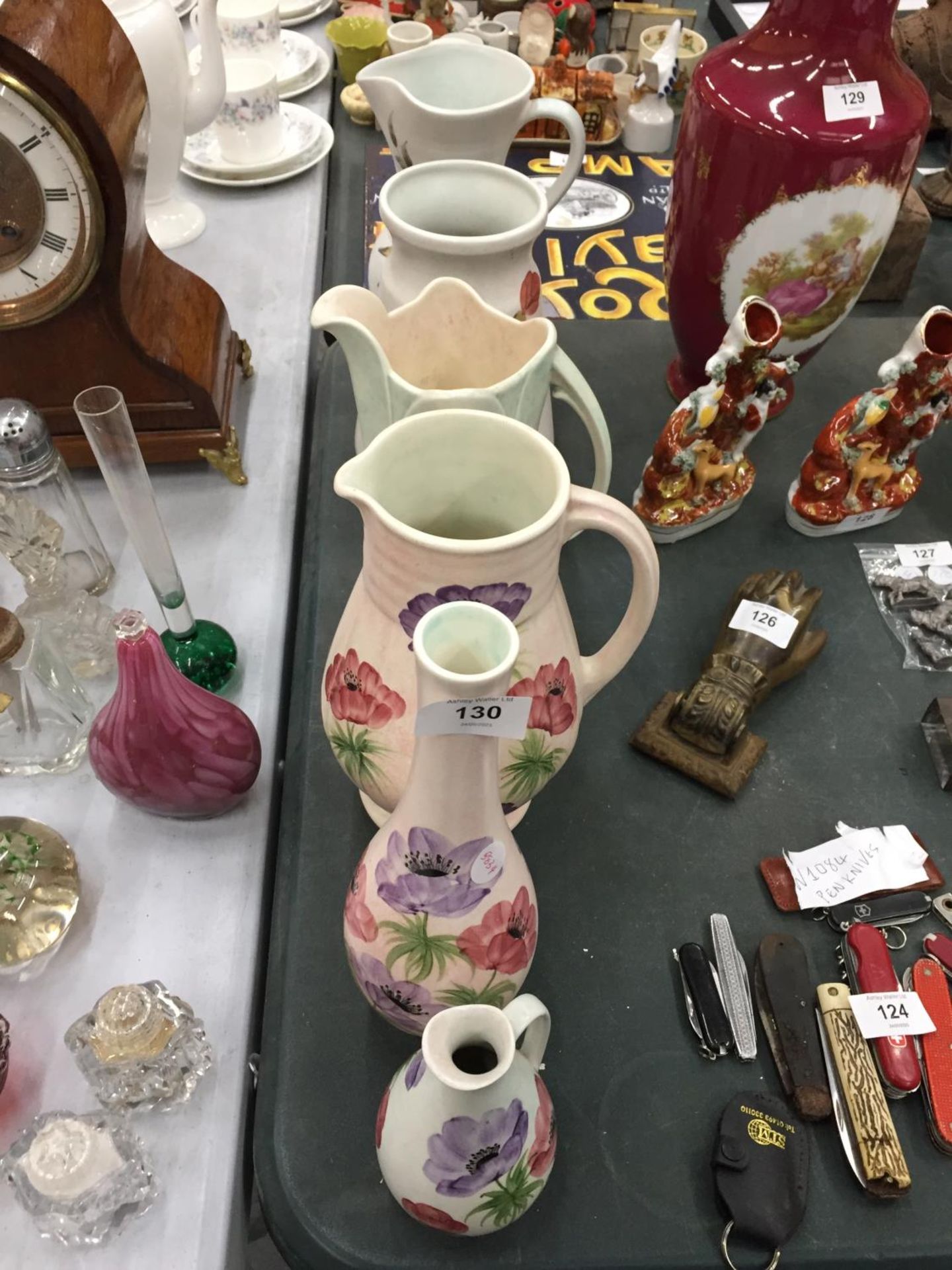 A COLLECTION OF RADLEY CERAMICS TO INCLUDE VASES AND JUGS - 6 IN TOTAL