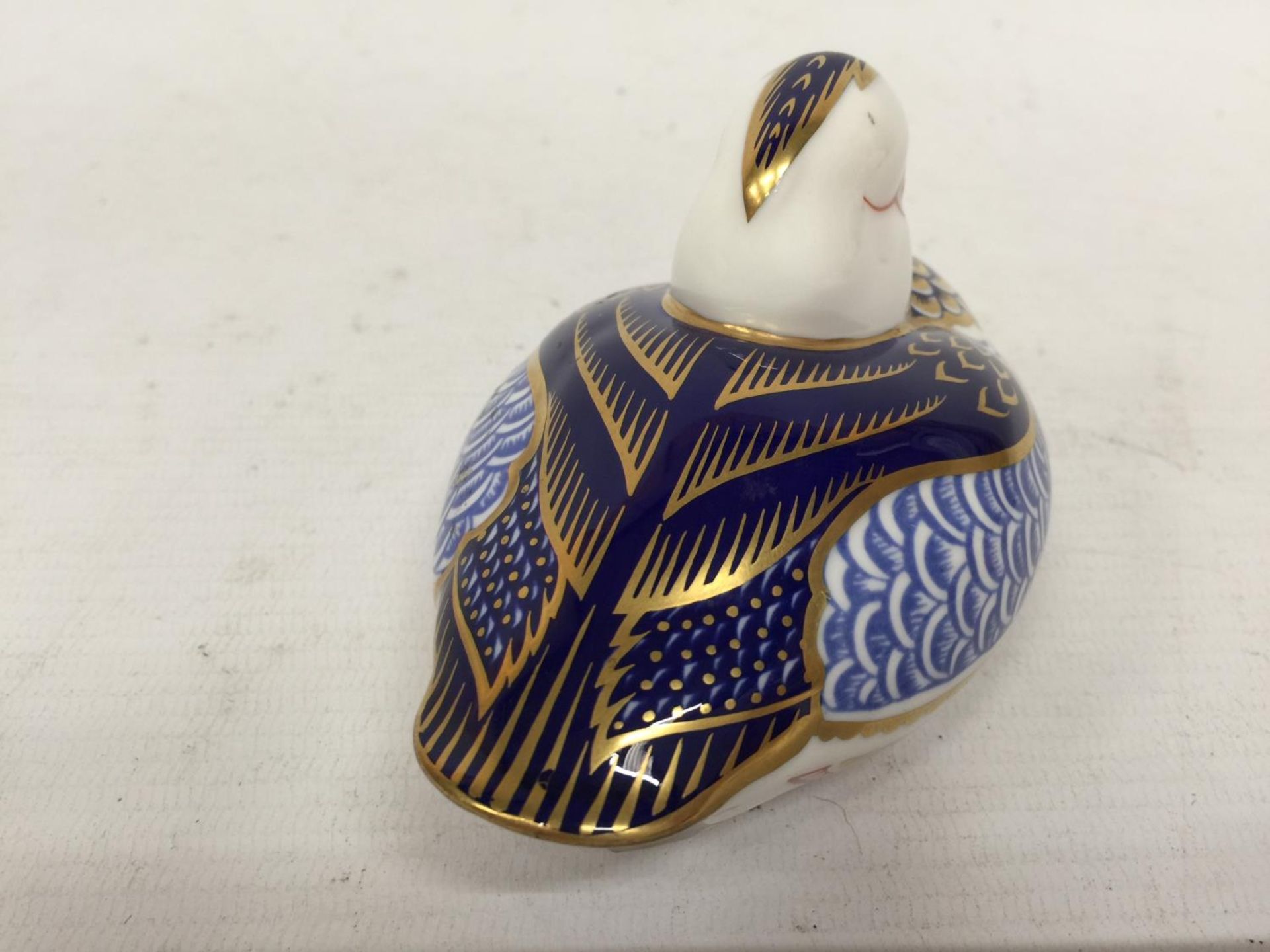 A ROYAL CROWN DERBY DUCK WITH GOLD STOPPER - Image 3 of 4