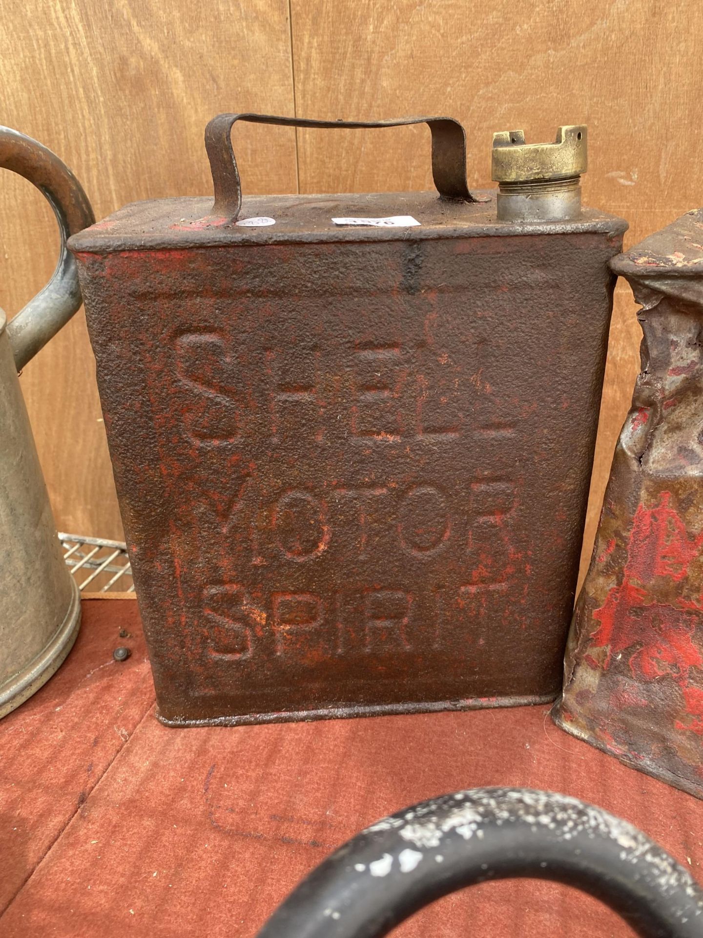 TWO VINTAGE FUEL CANS TO INCLUDE SHELL AND PRATTS BOTH WITH BRASS CAPS - Image 2 of 4