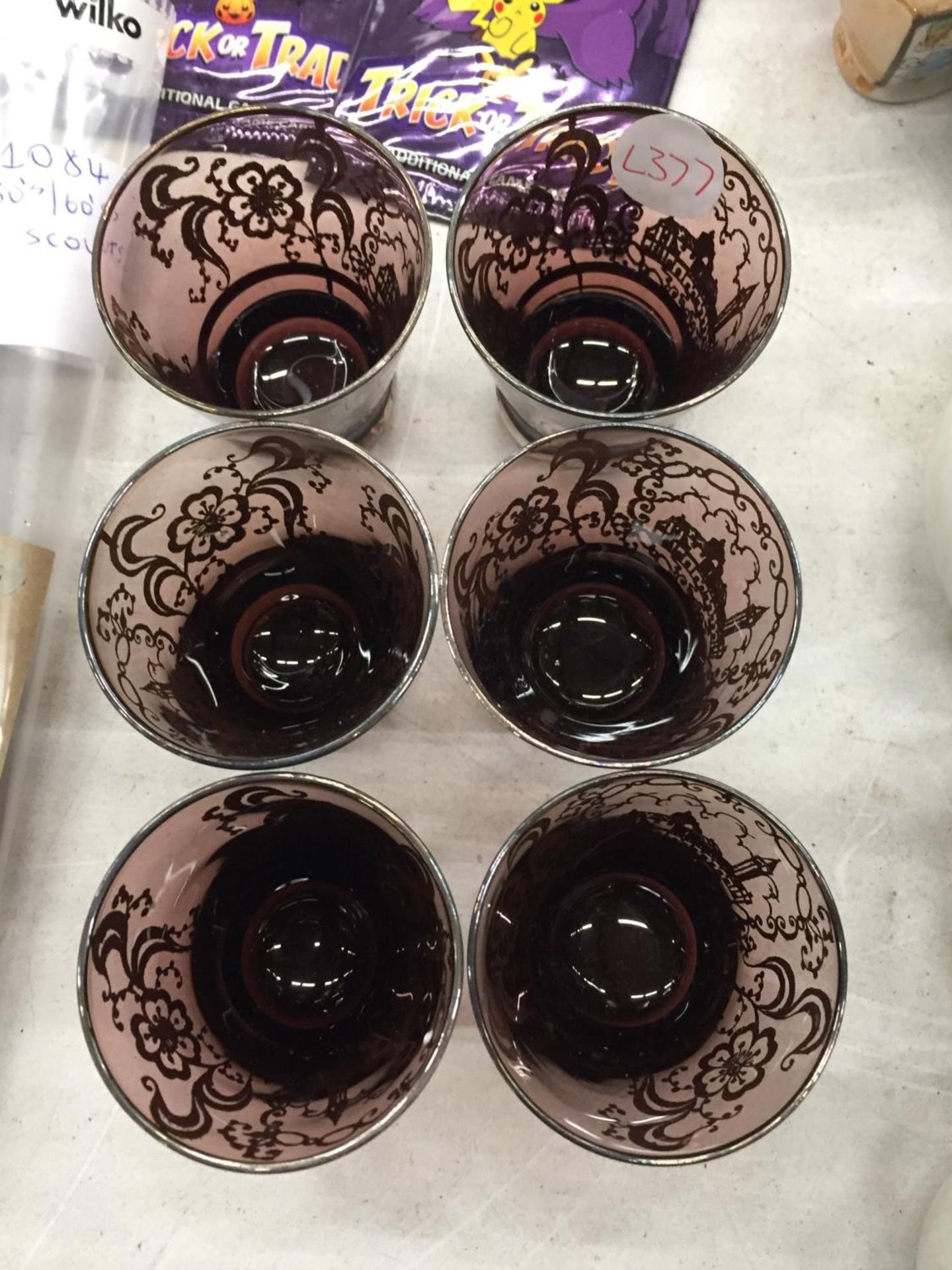 A SET OF SIX GLASSES OVERLAID IN SILVER - Image 2 of 3