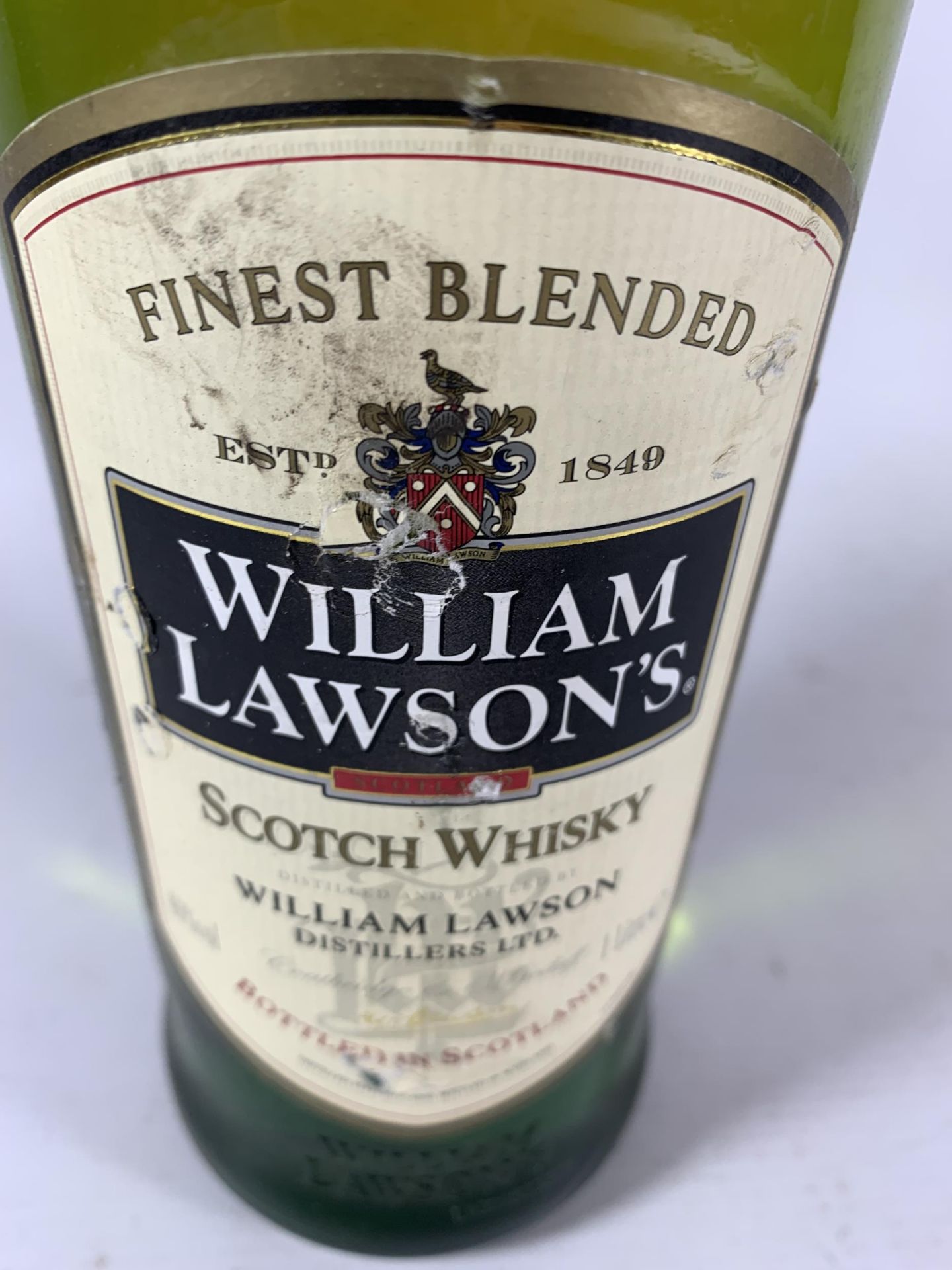 1 X 1L BOTTLE - WILLIAM LAWSON'S FINEST BLENDED SCOTCH WHISKY - Image 2 of 3