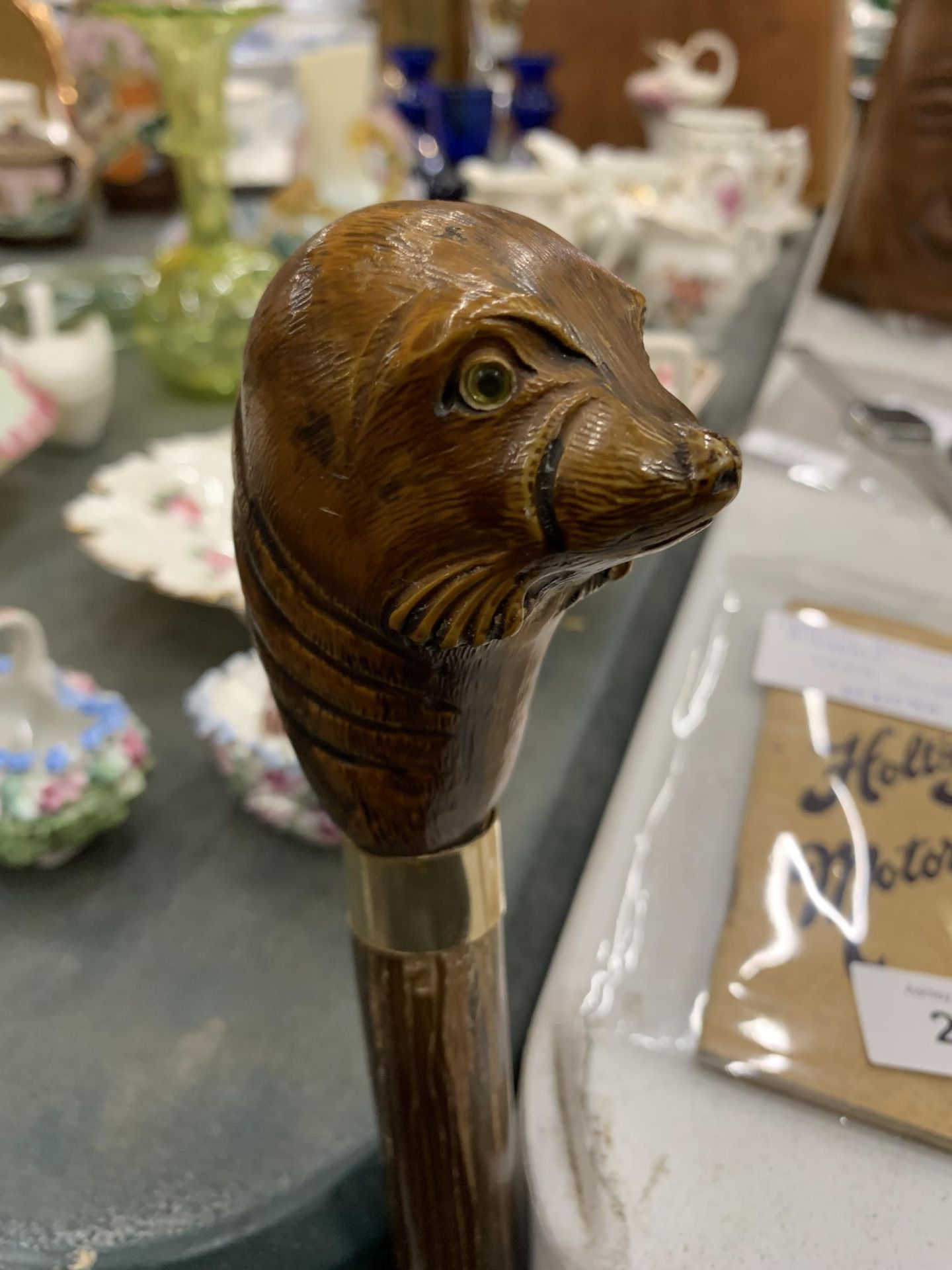 A VINTAGE WALKING STICK WITH SEAL HEAD TOP - Image 4 of 4