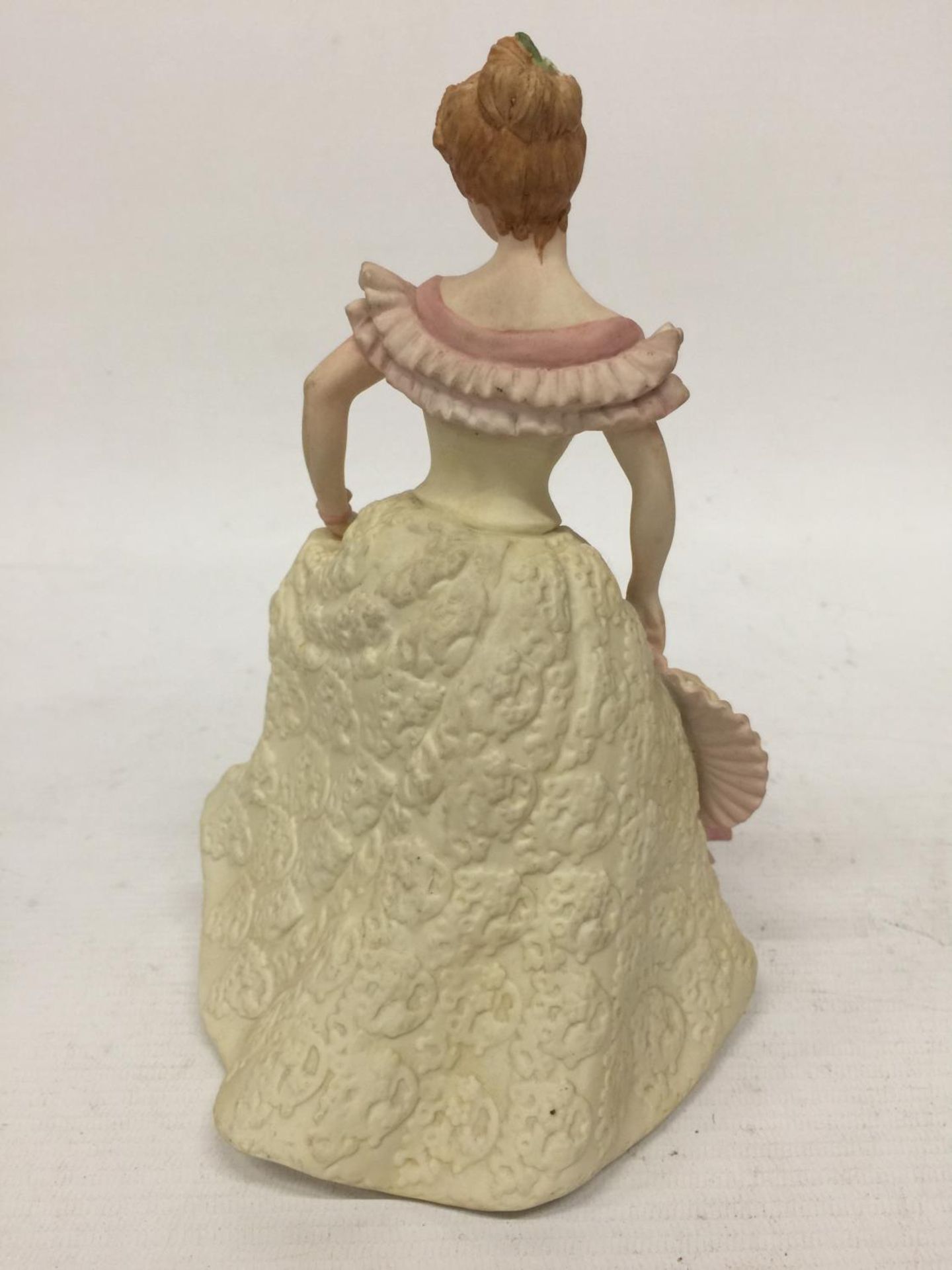 A WEDGWOOD FIGURINE "LILY" - 21 CM - Image 3 of 5