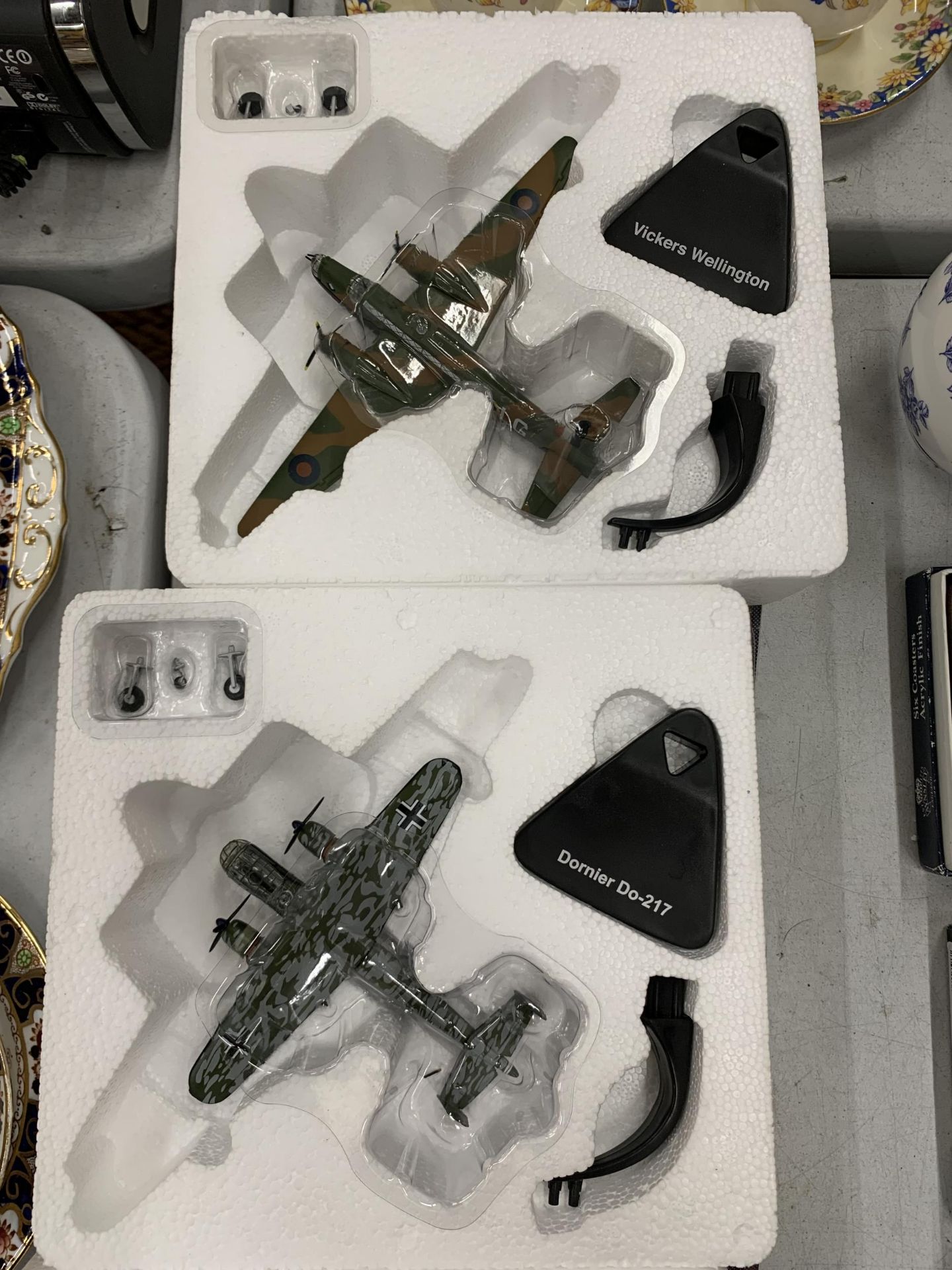 FOUR BOXED AS NEW DIECAST MODEL FIGHTER PLANE MODELS, JUNKERS, HANDLEY PAGE ETC - Image 2 of 4