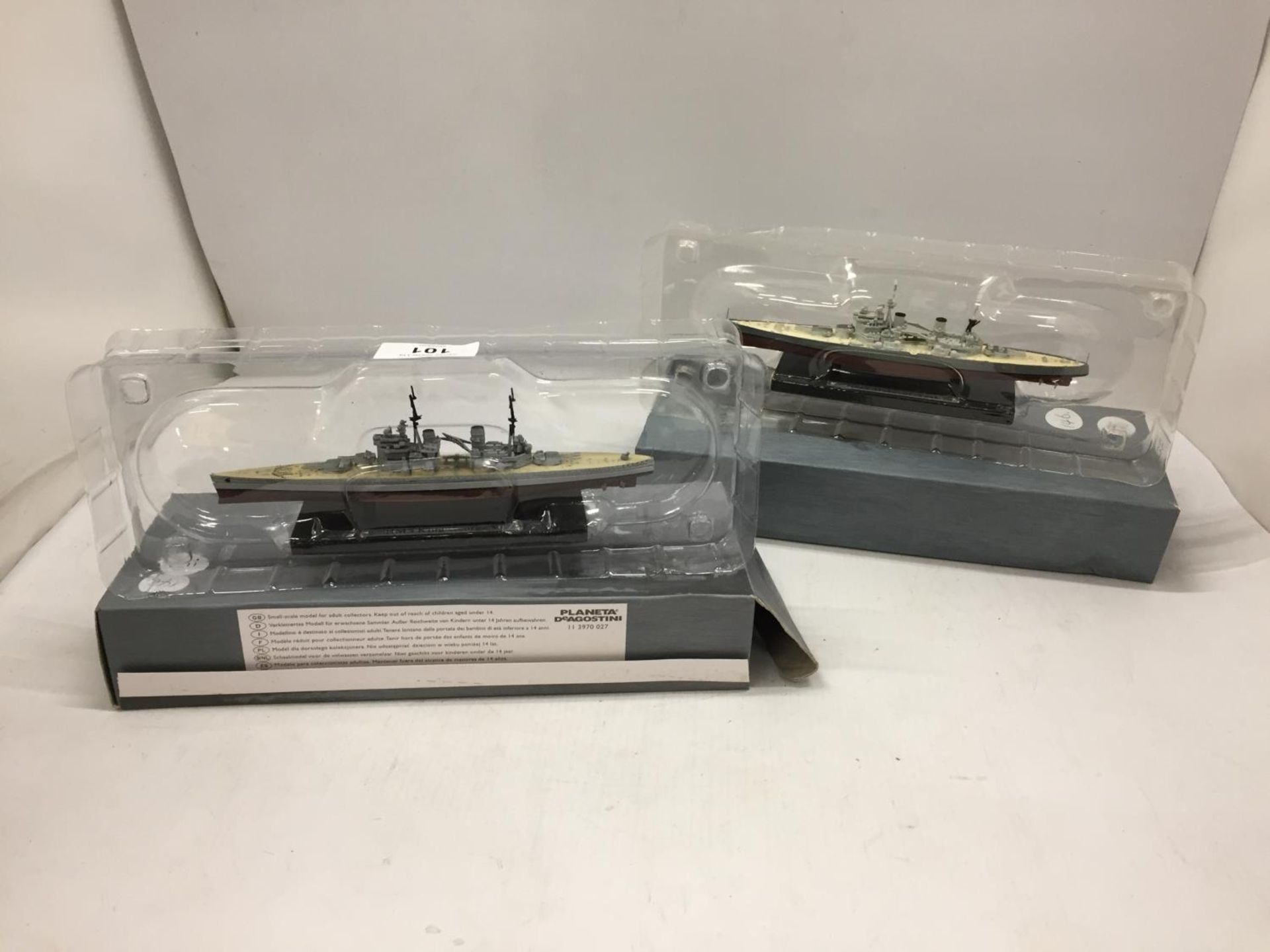 TW0 DeAGOSTINI MODELS OF SHIPS - HMS KING GEORGE V AND HMS DUKE OF YORK