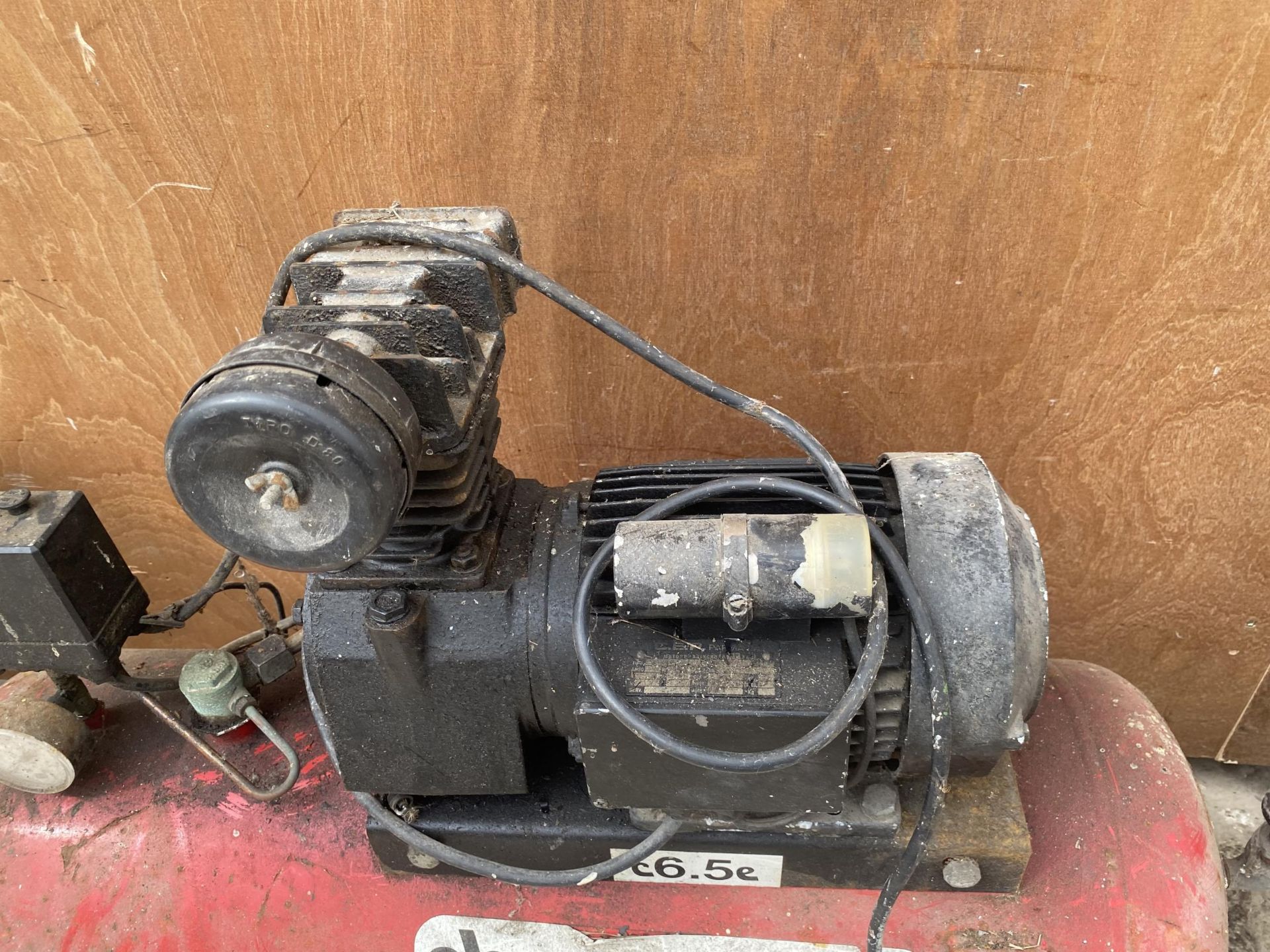 A VINTAGE CHARNWOOD 6.5 AIR COMPRESSOR - Image 3 of 4