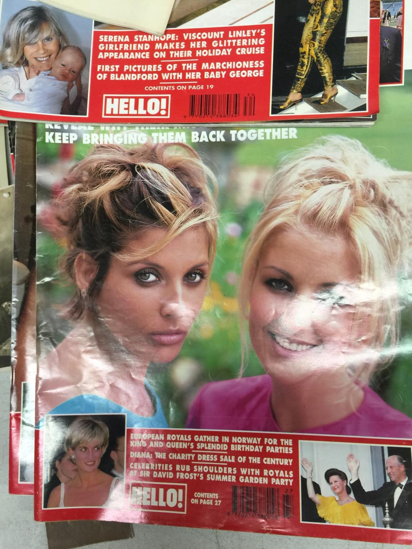 A LARGE QUANTITY OF 1990'S 'HELLO' MAGAZINE - Image 4 of 5