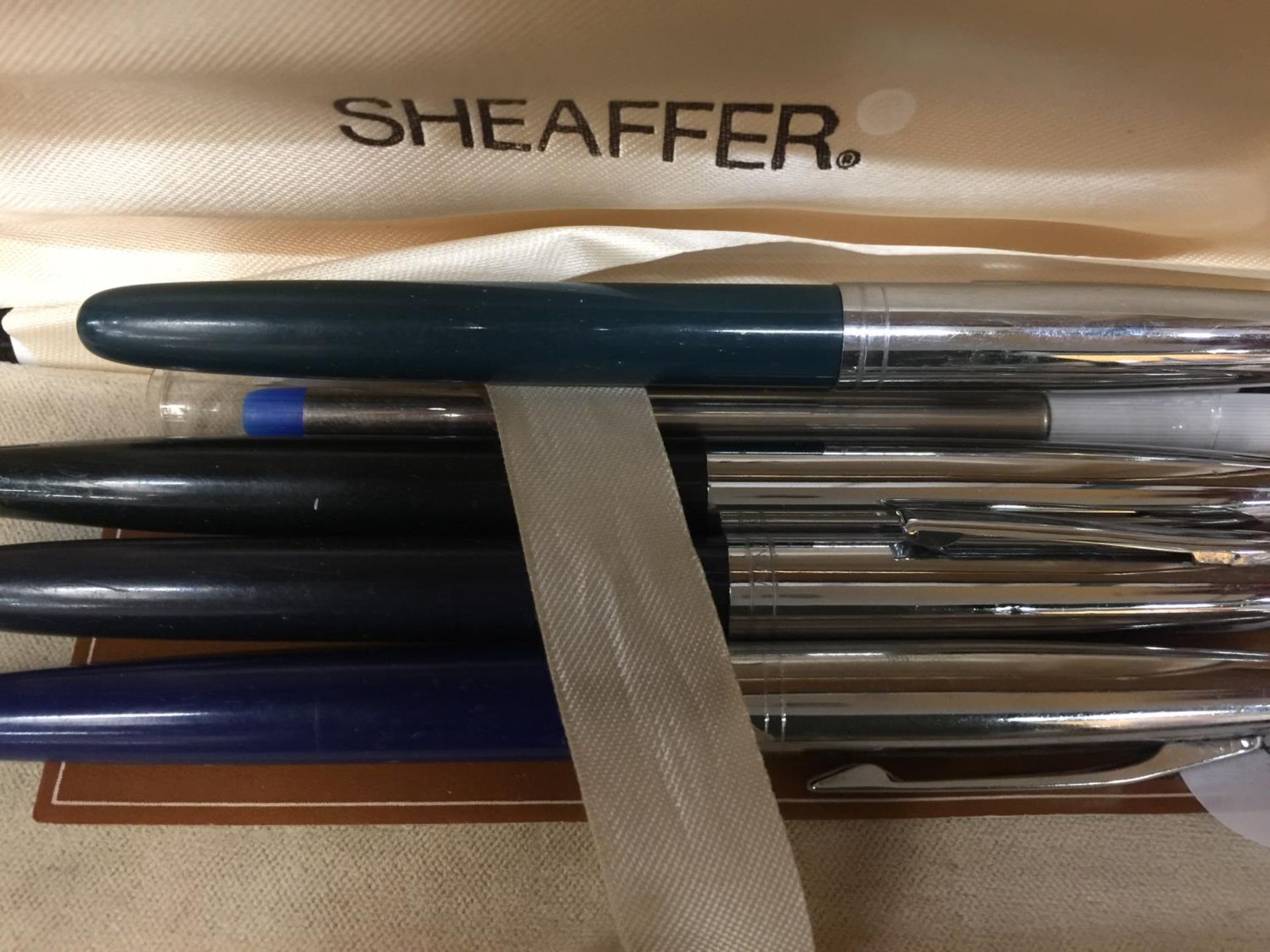 A SHEAFFER BOX TOGETHER WITH A VARIETY OF PENS - Image 2 of 2