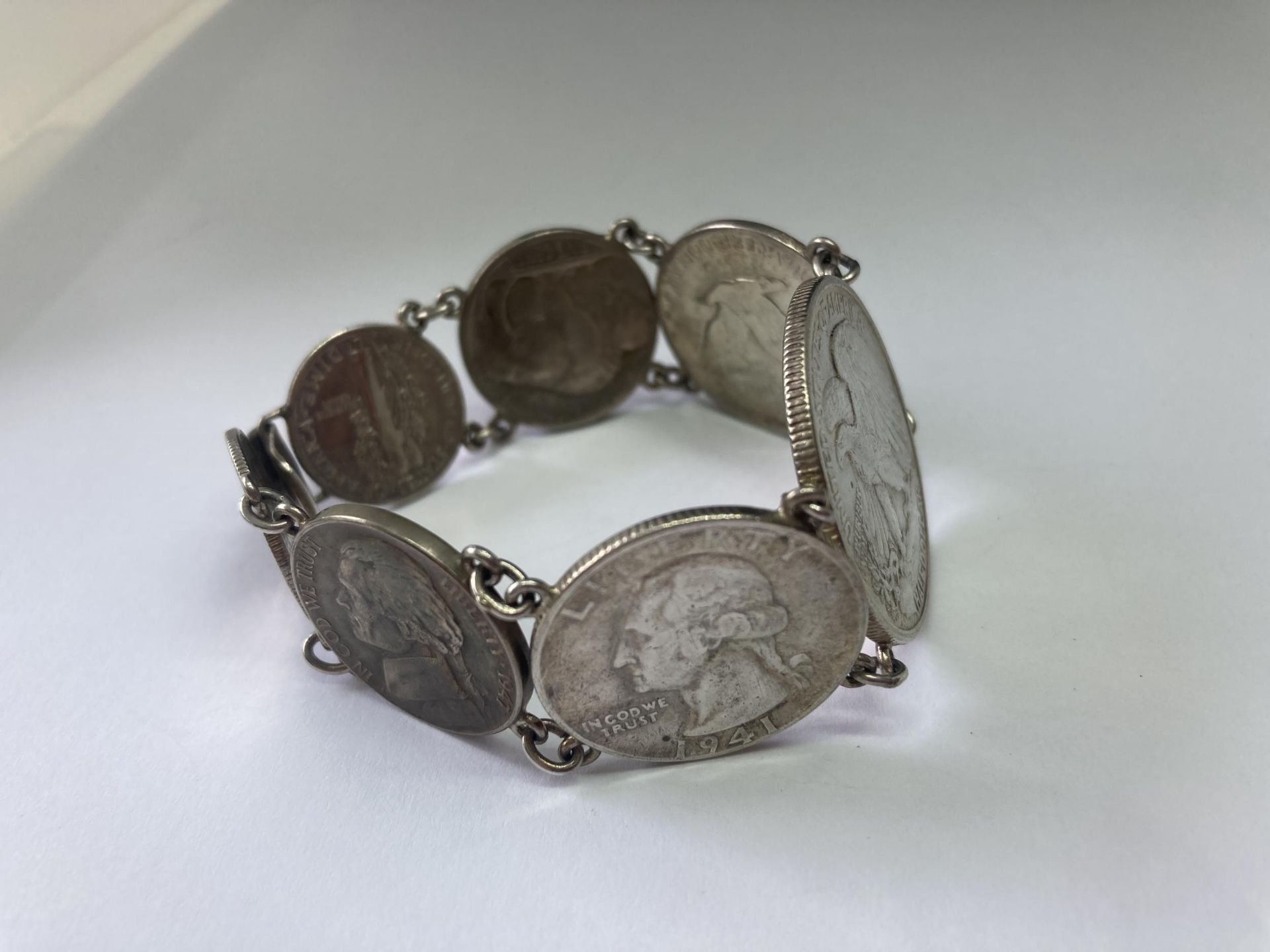 AN AMERICAN COIN BRACELET - Image 3 of 3