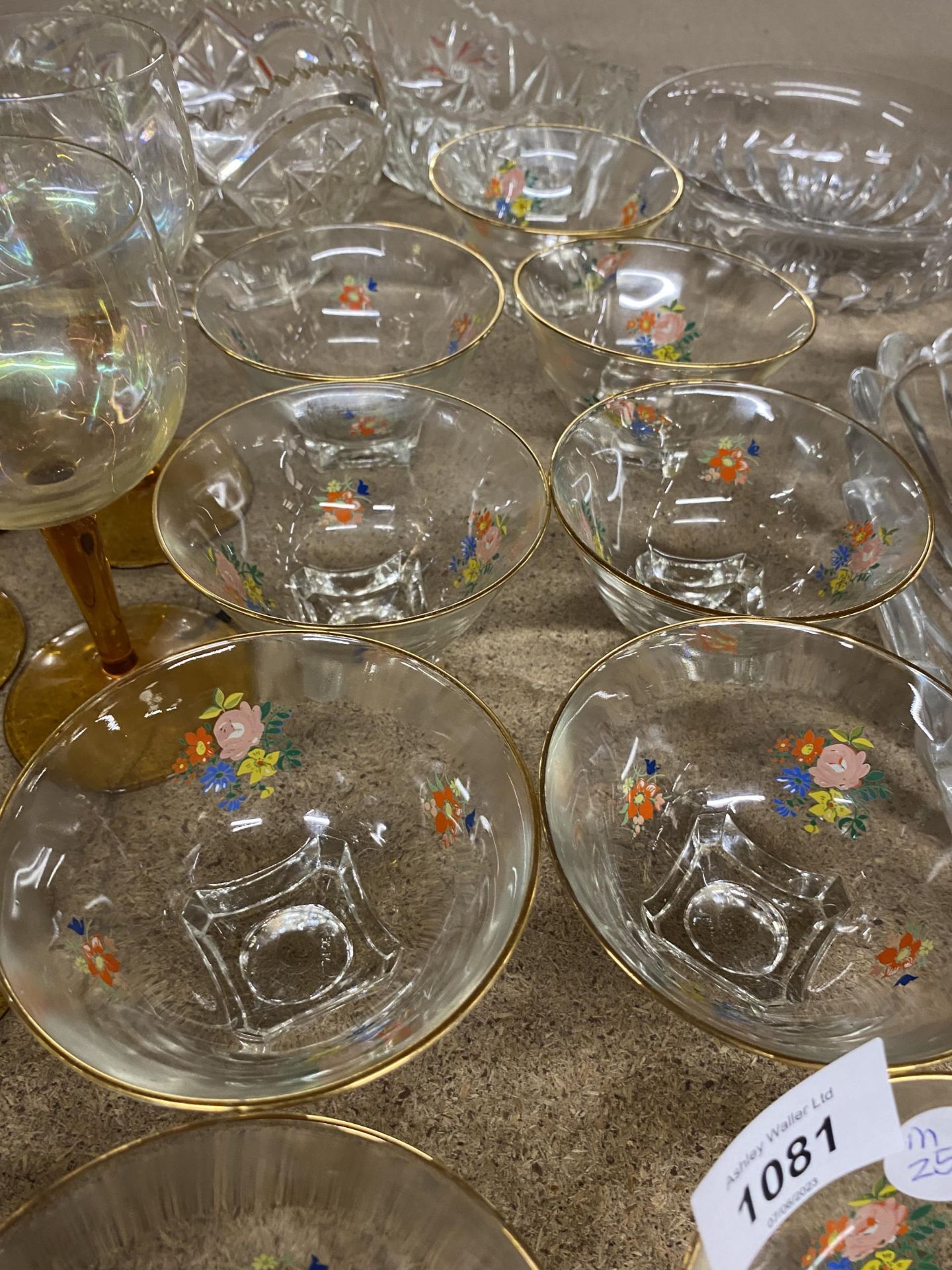 A GROUP OF VINTAGE GLASSES, FLORAL SHERRY GLASSES ETC - Image 2 of 2