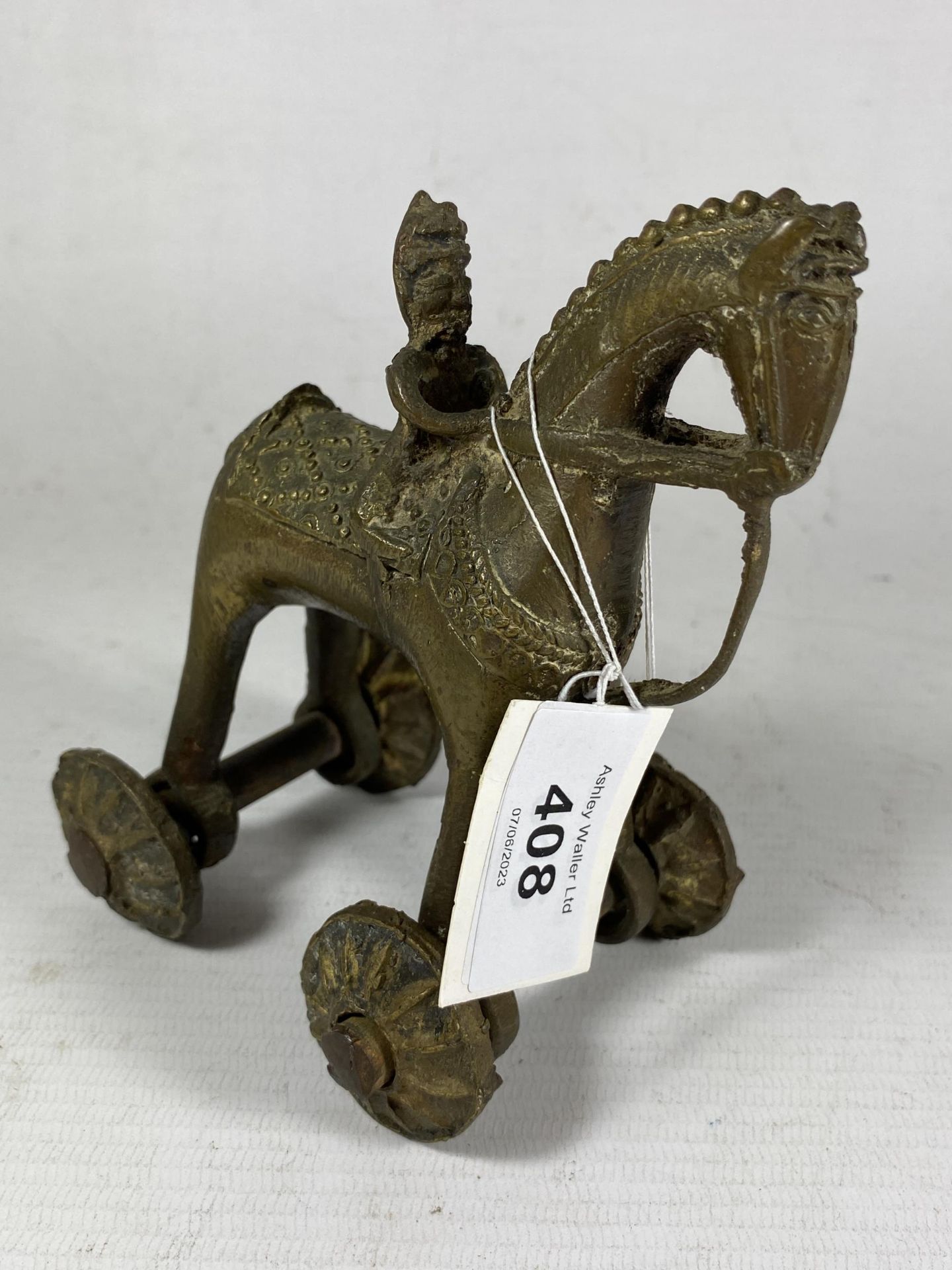AN UNUSUAL 19TH CENTURY INDIAN METAL TEMPLE TOY MODEL OF A HORSE AND RIDER, HEIGHT 12CM - Image 2 of 4