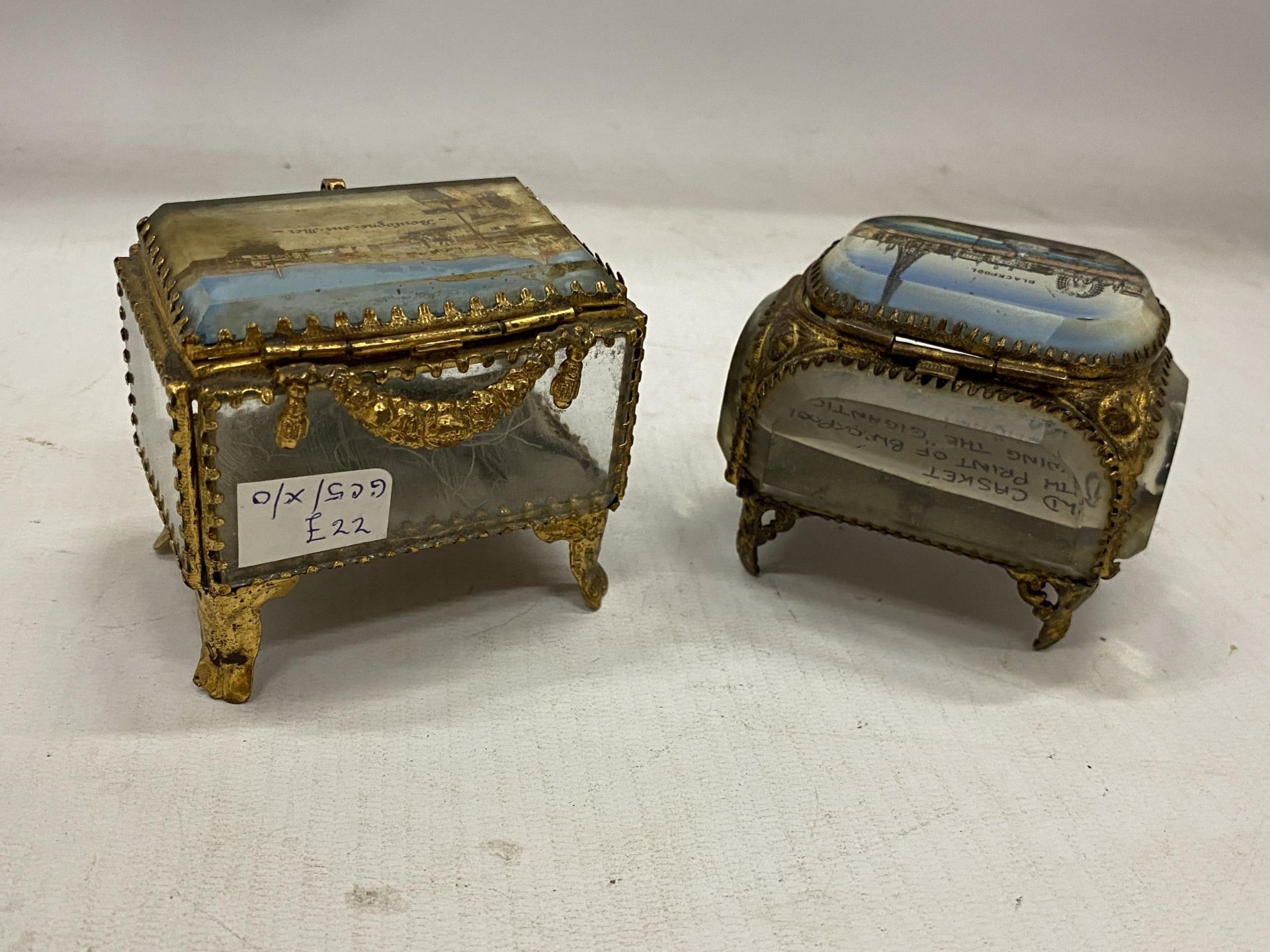 TWO VINTAGE FRENCH BRASS ORMELU GILT TRINKET BOXES - ONE WITH BLACKPOOL SCENE - Image 3 of 4