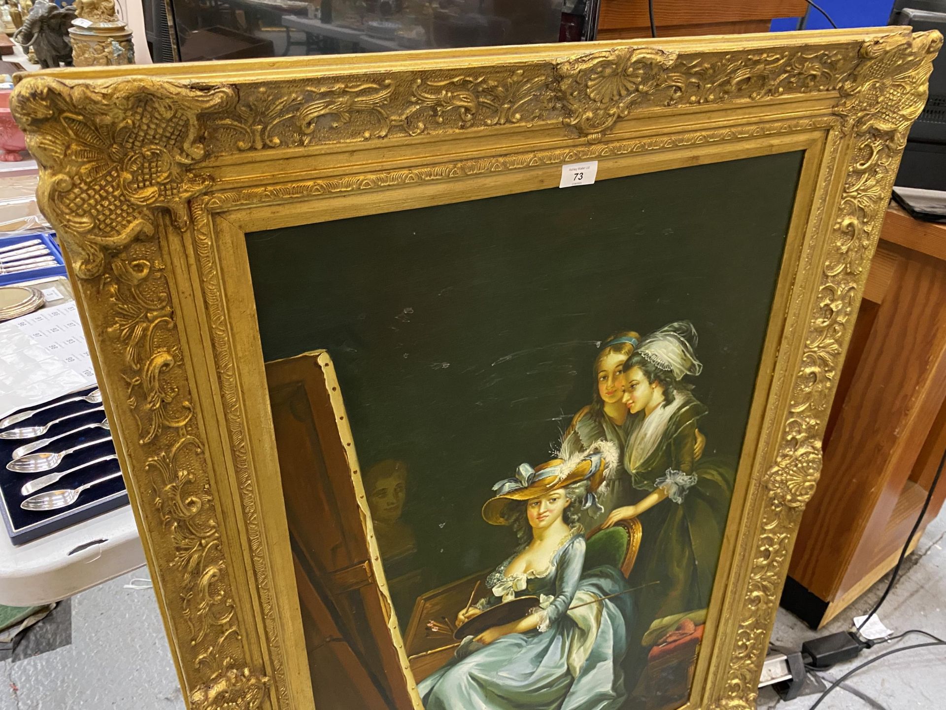 A LARGE GILT FRAMED CLASSICAL STYLE OIL ON CANVAS, UNSIGNED, 83 X 113CM - Image 2 of 5