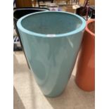 A BLUE CIRCULAR FIBRE GLASS PLANTER (H:79CM)