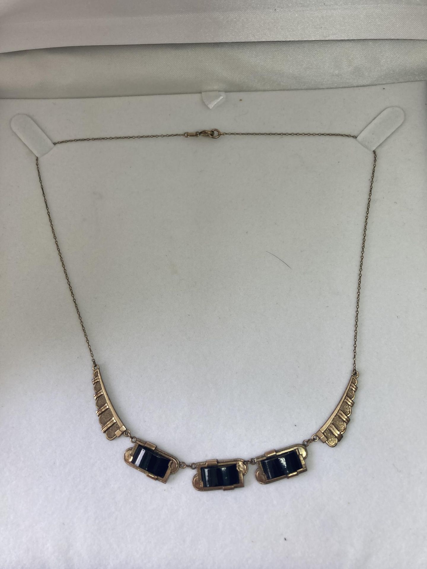 AN ART-DECO GOLD PLATED NECKLACE