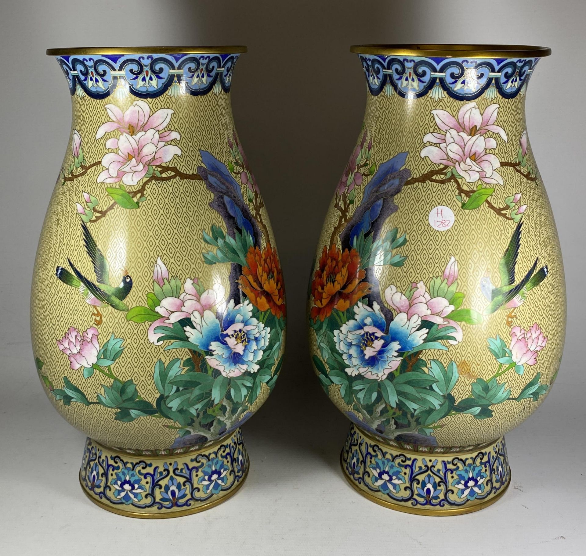 A LARGE PAIR OF CHINESE CLOISONNE BALUSTER FORM VASES WITH BIRD AND FLORAL DECORATION, HEIGHT 39CM