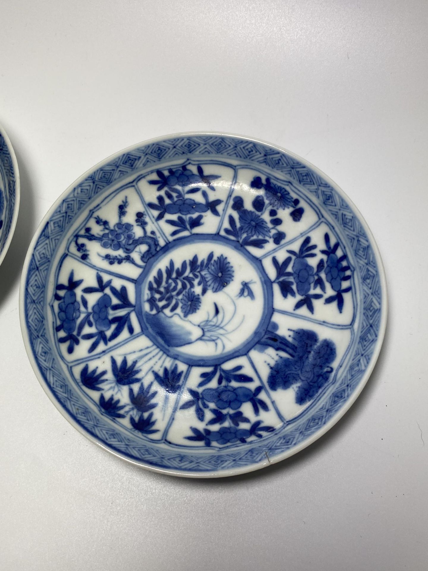 A PAIR OF KANGXI PERIOD (1661-1722) CHINESE BLUE AND WHITE PORCELAIN PLATES, ARTEMESIA LEAF MARK - Image 2 of 13