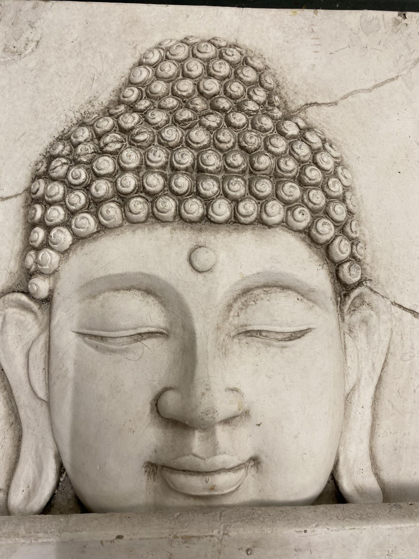 A PLASTER BUDDAH WALL PLAQUE 38CM X 38CM - Image 3 of 3