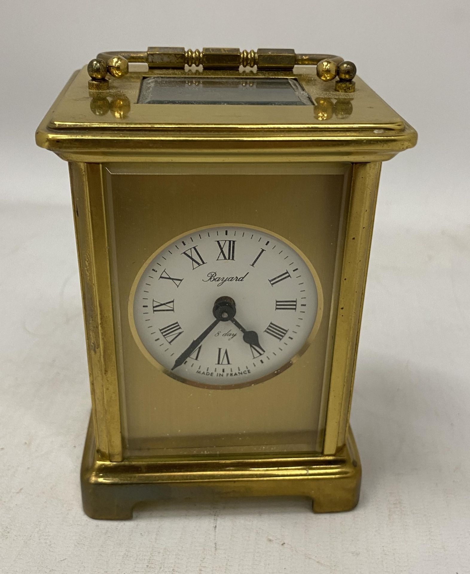 A FRENCH BAYARD 8 DAY BRASS CASED CARRIAGE CLOCK, HEIGHT 11.5CM