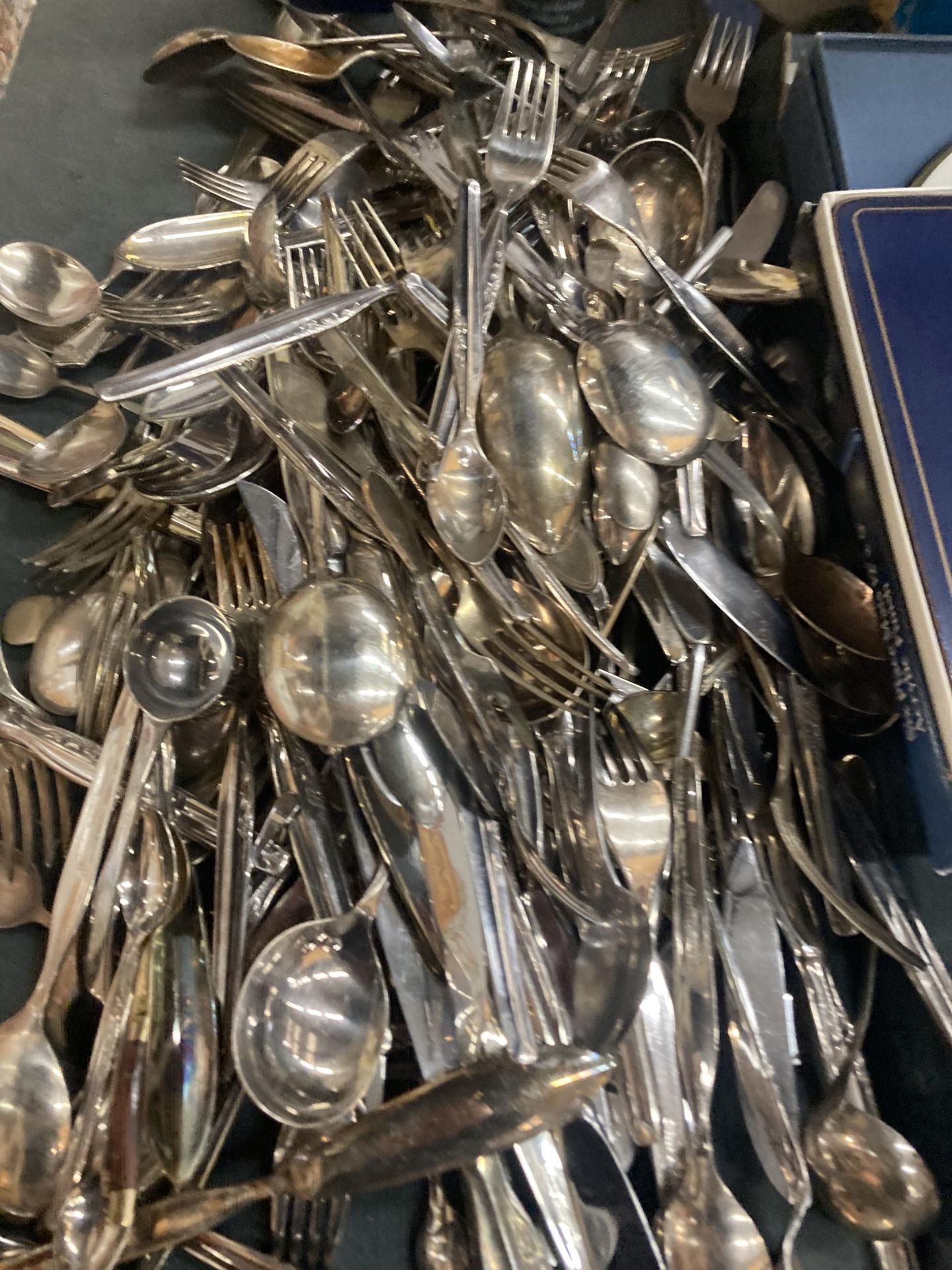 A LARGE QUANTITY OF KNIVES, FORKS, SPOONS, ETC PLUS POLISH - Image 2 of 2