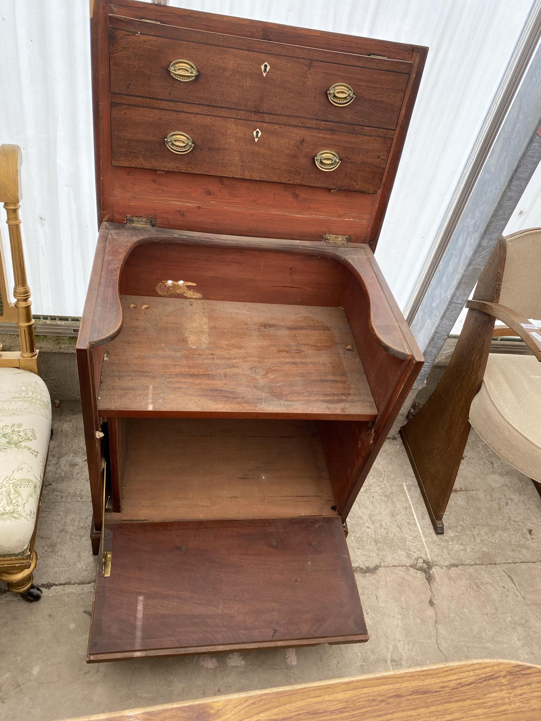 A 19TH CENTURY MAHOGANY CHEST COMMODE - Image 3 of 3