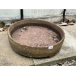 A VINTAGE INDIAN STONE CIRCULAR BOWL PLANTER