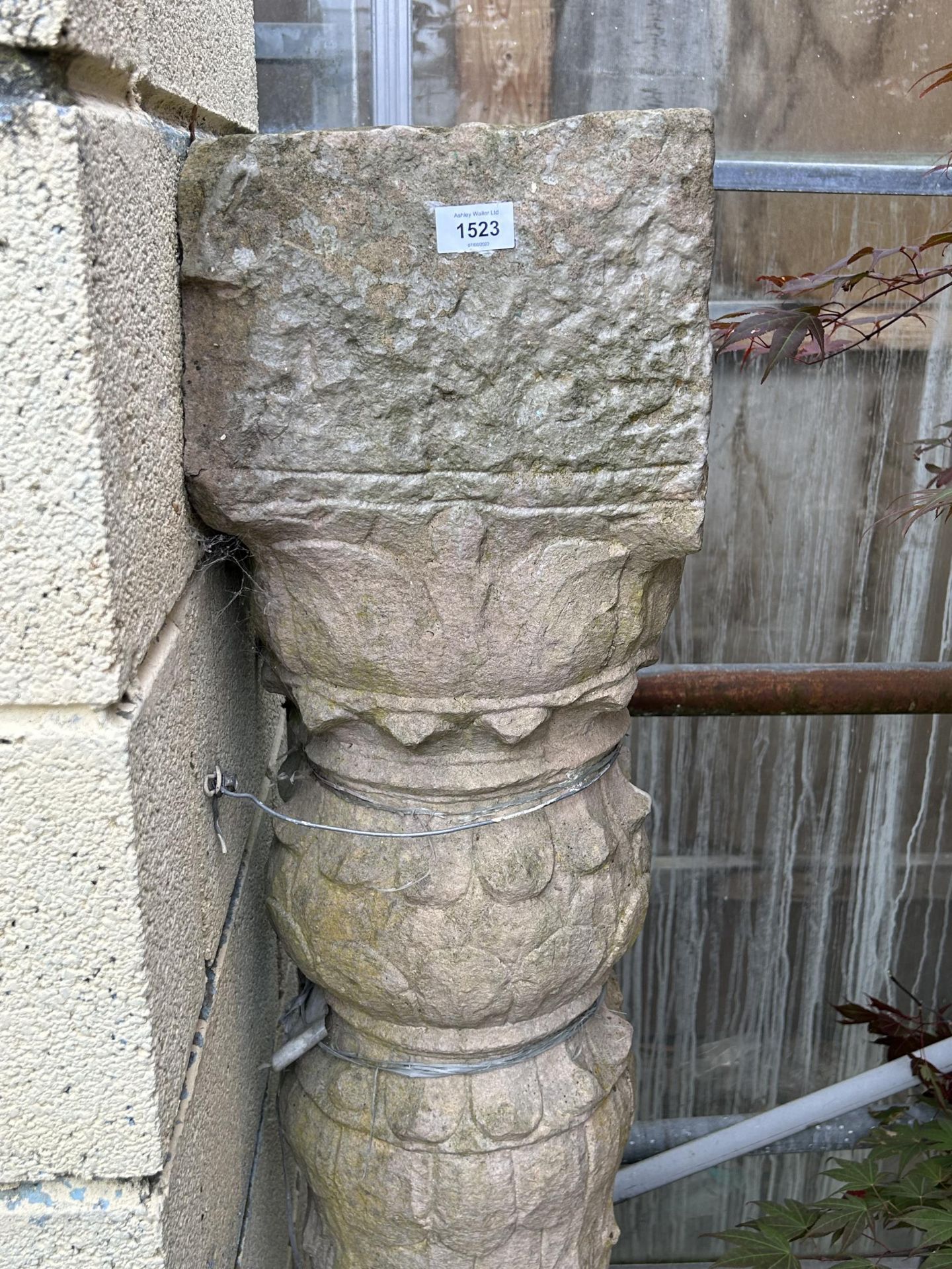 A VINTAGE INDIAN STONE COLUMN, 64" HIGH 10" WIDE - Image 2 of 4