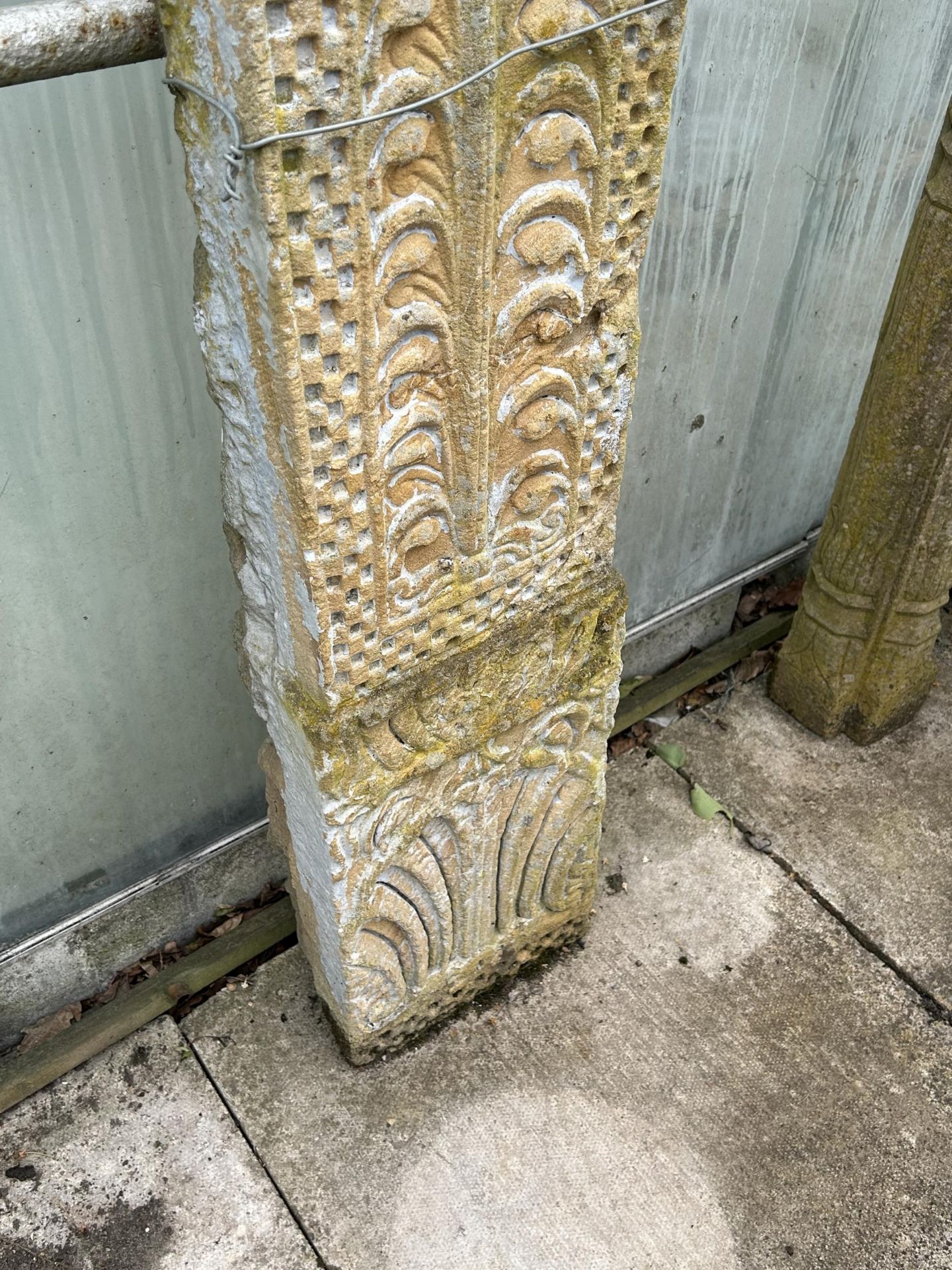 A VINTAGE INDIAN STONE CARVED COLUMN, 51 X 10" - Image 3 of 4