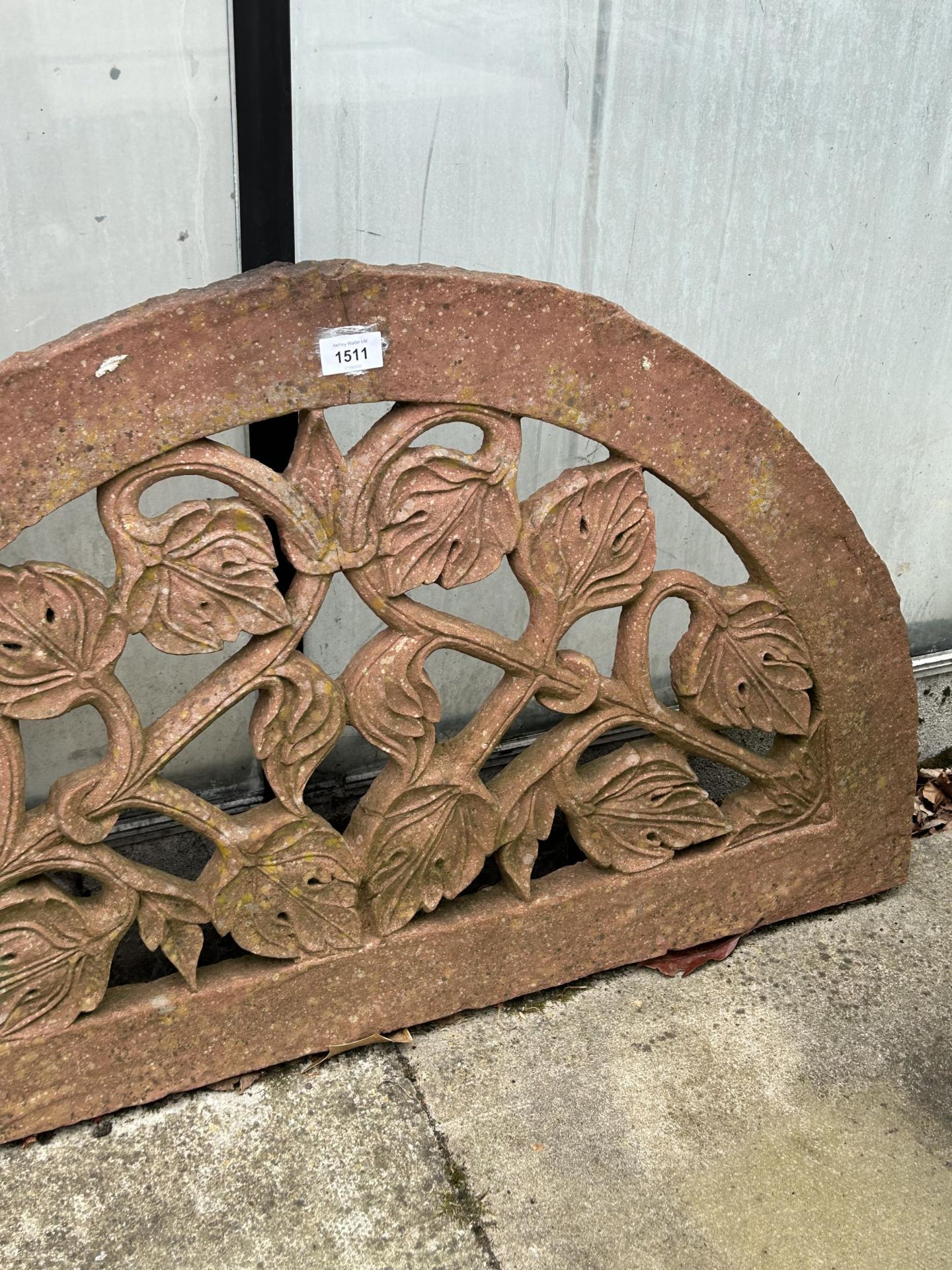 A VINTAGE INDIAN STONE JALI WINDOW ARCH, 36 X 21" - Image 3 of 4