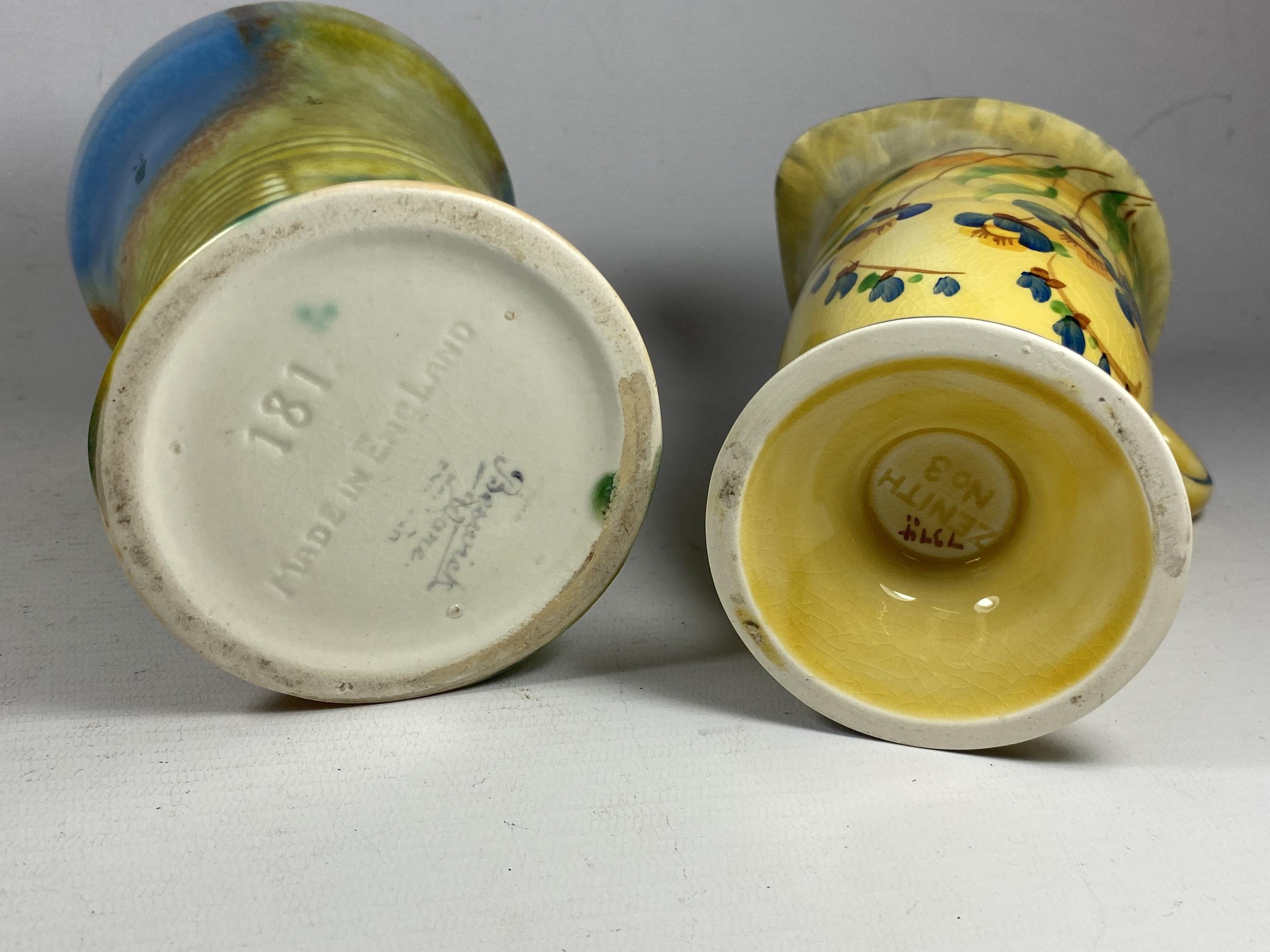 TWO ART DECO DESIGN POTTERY VASES TO INCLUDE A BESWICK EXAMPLE - Image 3 of 4