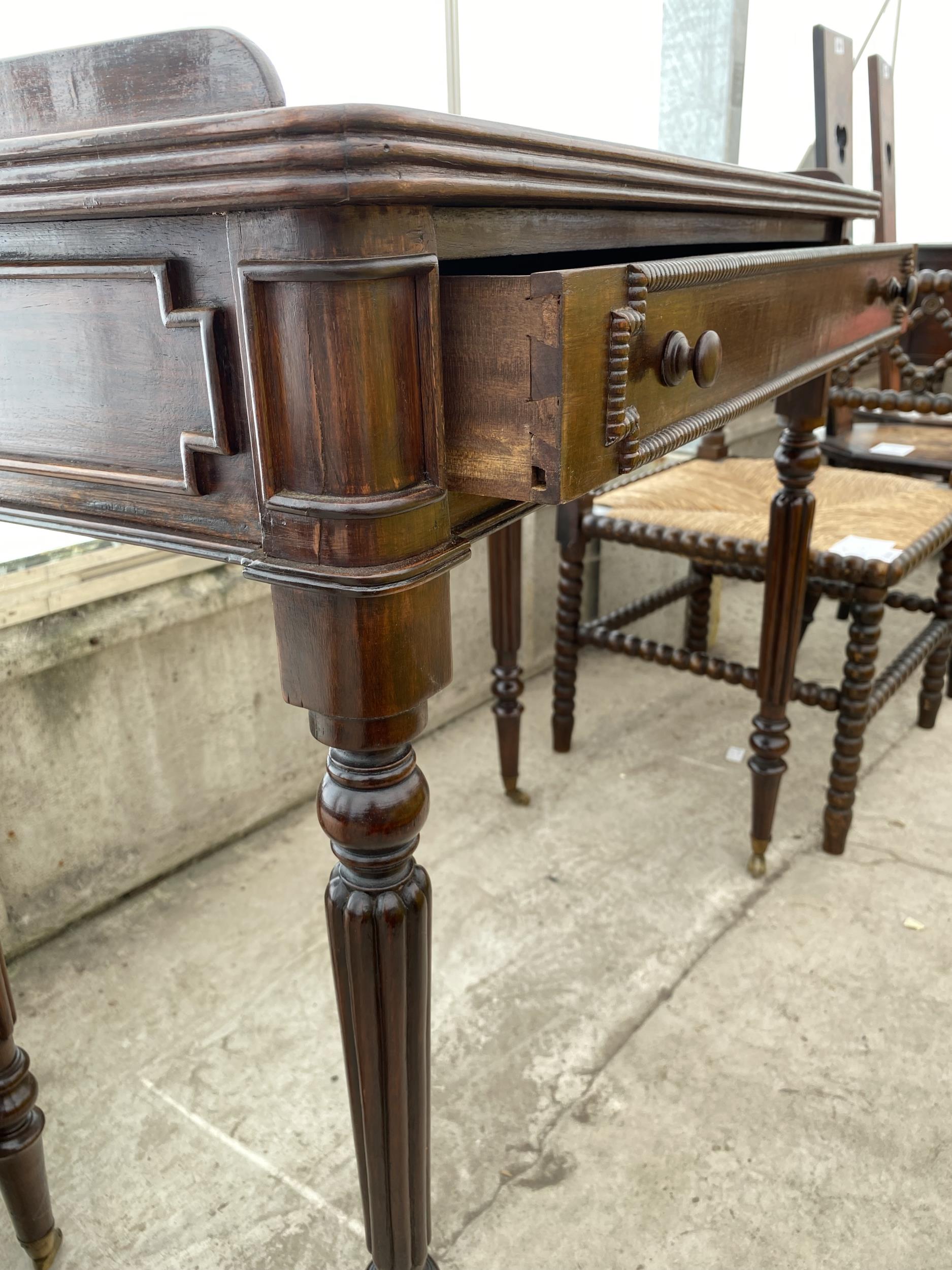 A REGENCY STYLE MAHOGANY SIDE-TABLE WITH GALLERY BACK, SINGLE DRAWER, ON TURNED AND FLUTED LEGS, 32" - Image 3 of 5