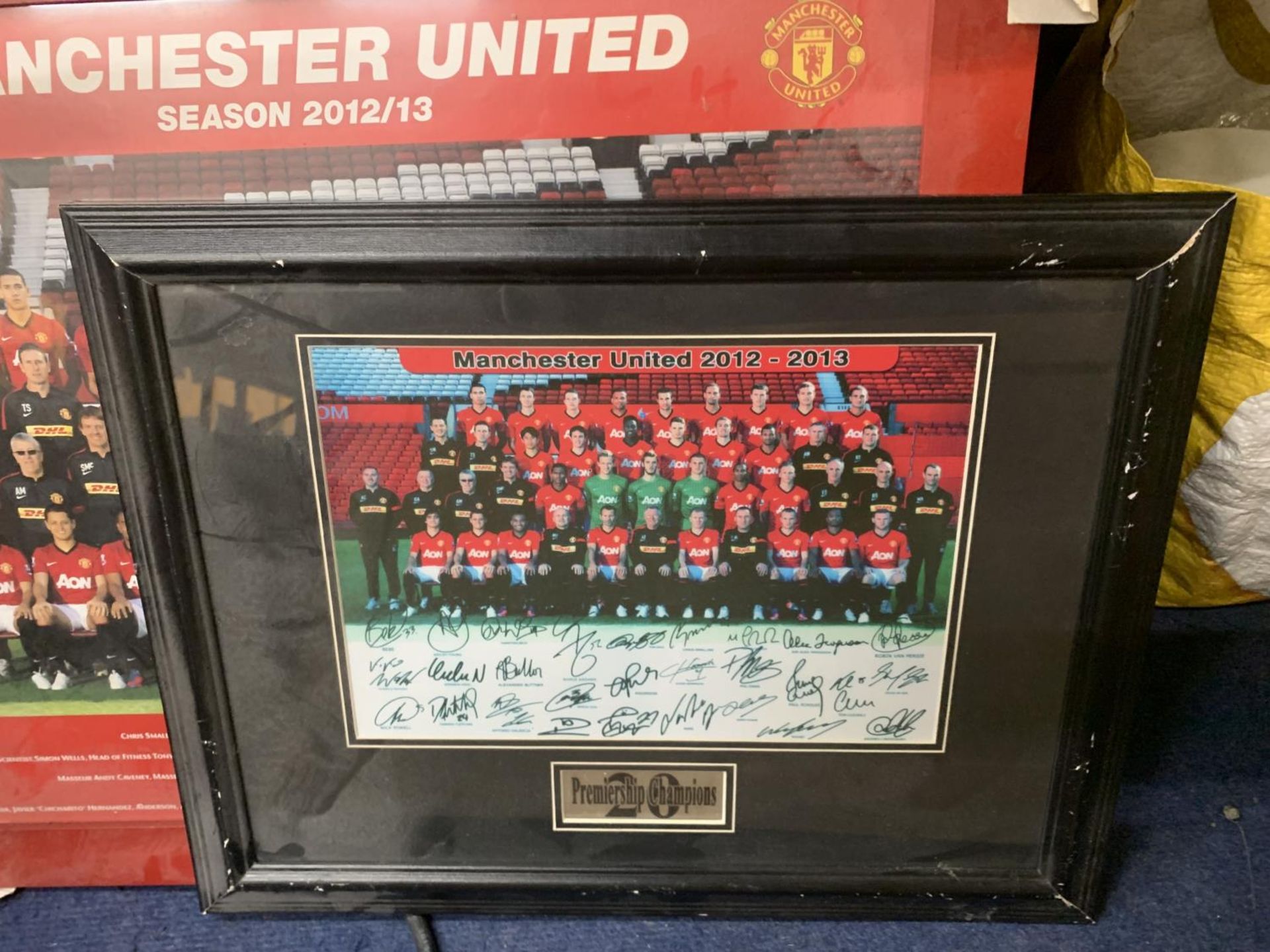 THREE FRAMED MANCHESTER UNITED PRINTS TO INCLUDE ONE WITH SIGNATURES NO AUTHENTICITY - Image 2 of 3