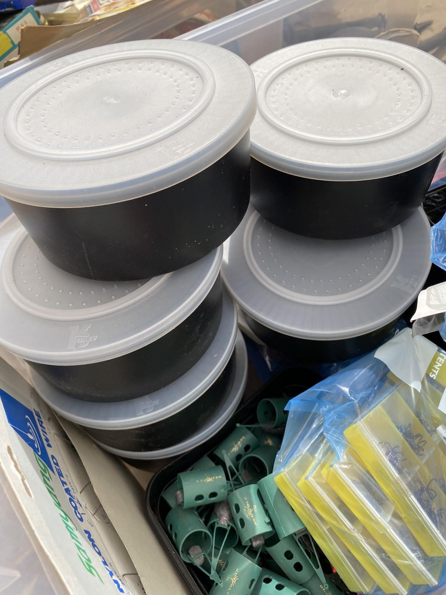 A BOX OF ASSORTED FISHING TACKLE TO INCLUDE HOOKS, BAIT TUBS AND FEEDERS ETC (FROM A TACKLE SHOP - Image 5 of 5