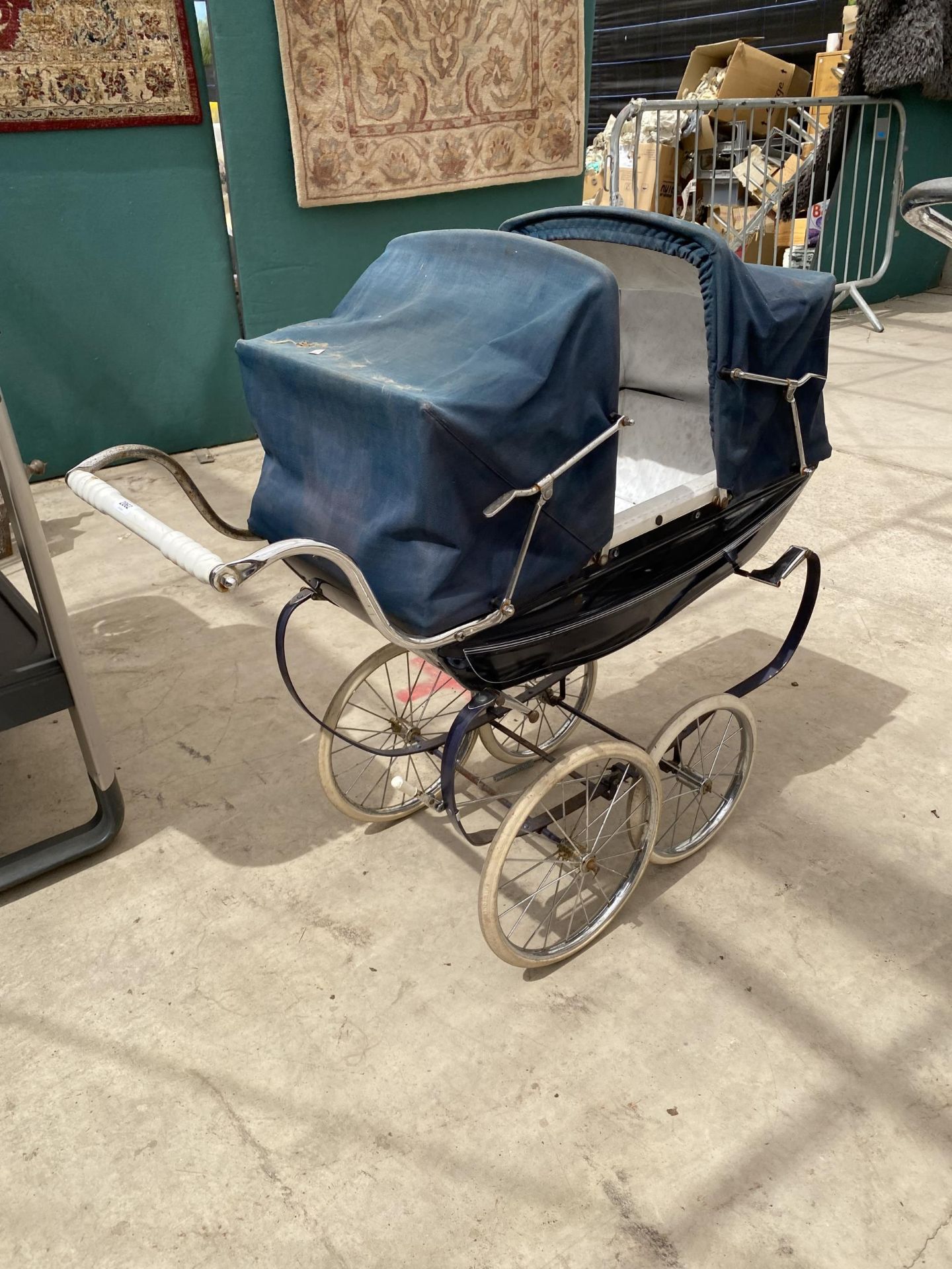 TWO SILVER CROSS STYLE VINTAGE PRAMS - Image 2 of 3