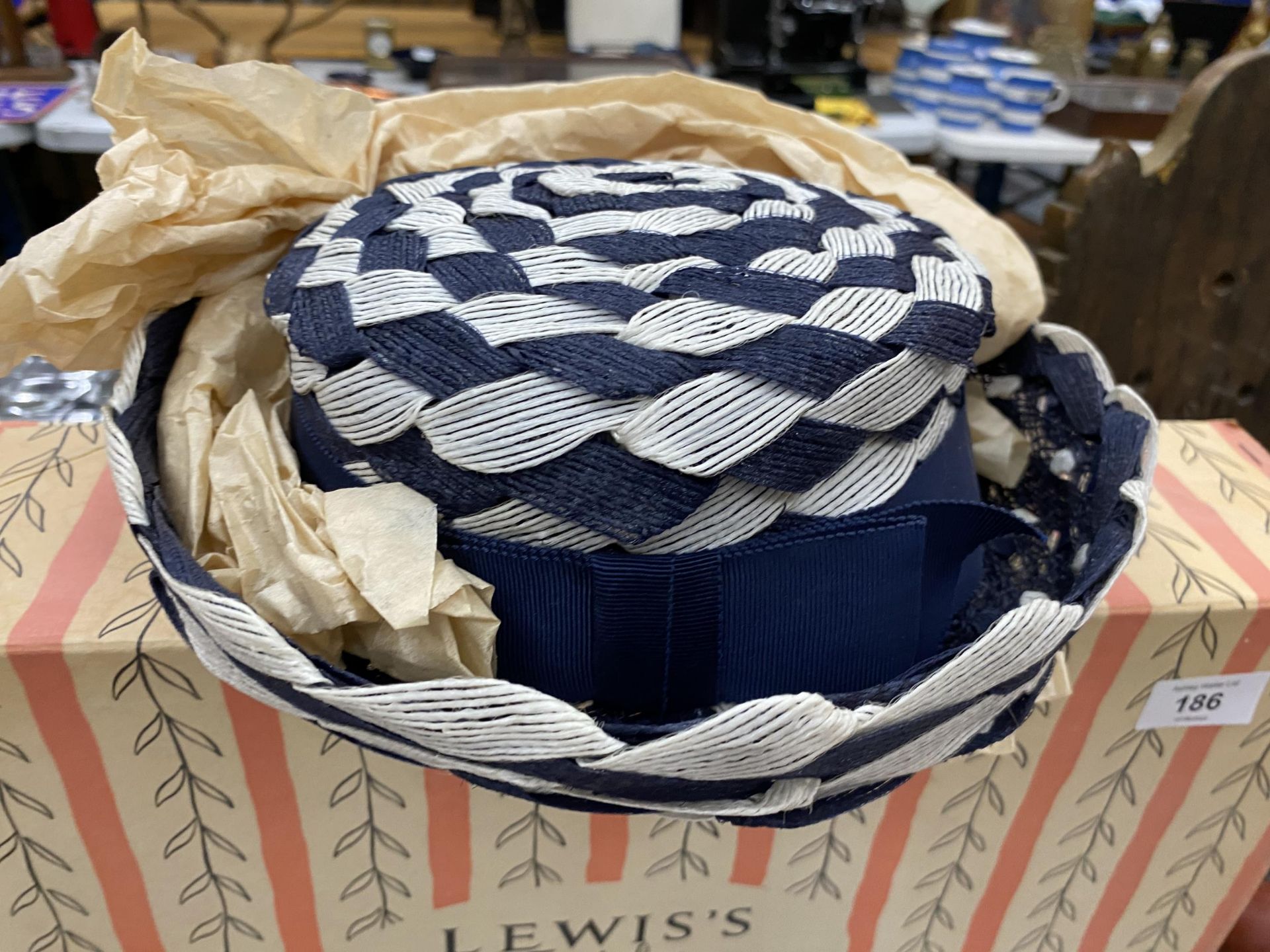 A 1950'S CHARTER HAT IN A VINTAGE LEWIS'S BOX - Image 2 of 3