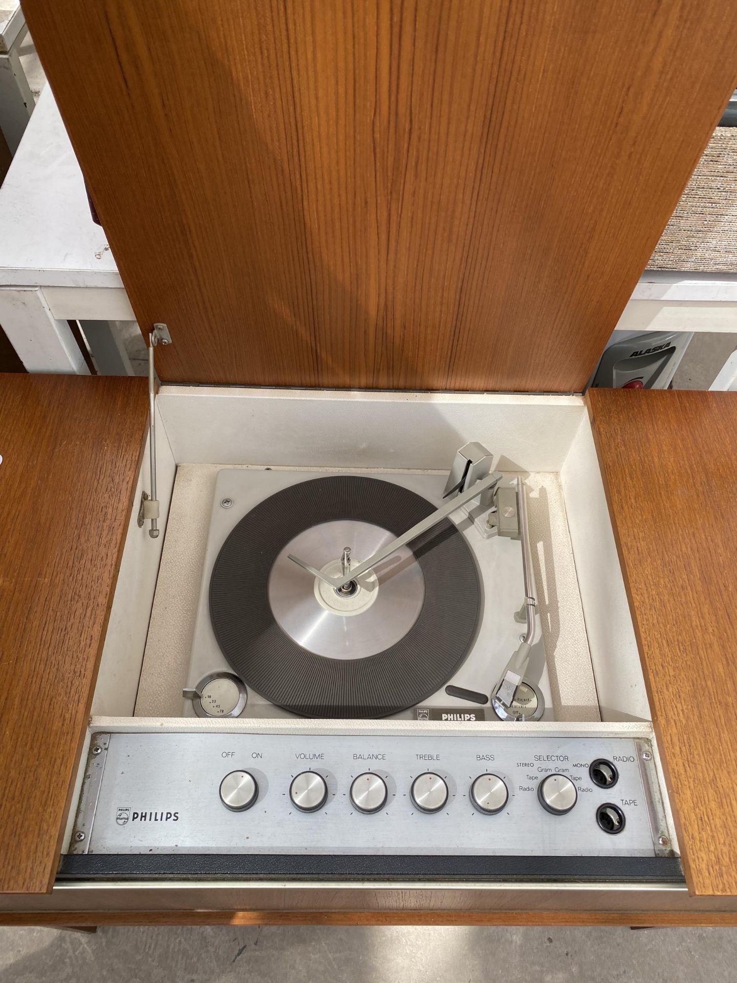 A RETRO TEAK RADIOGRAM WITH PHILIPS RECORD DECK - Image 3 of 3